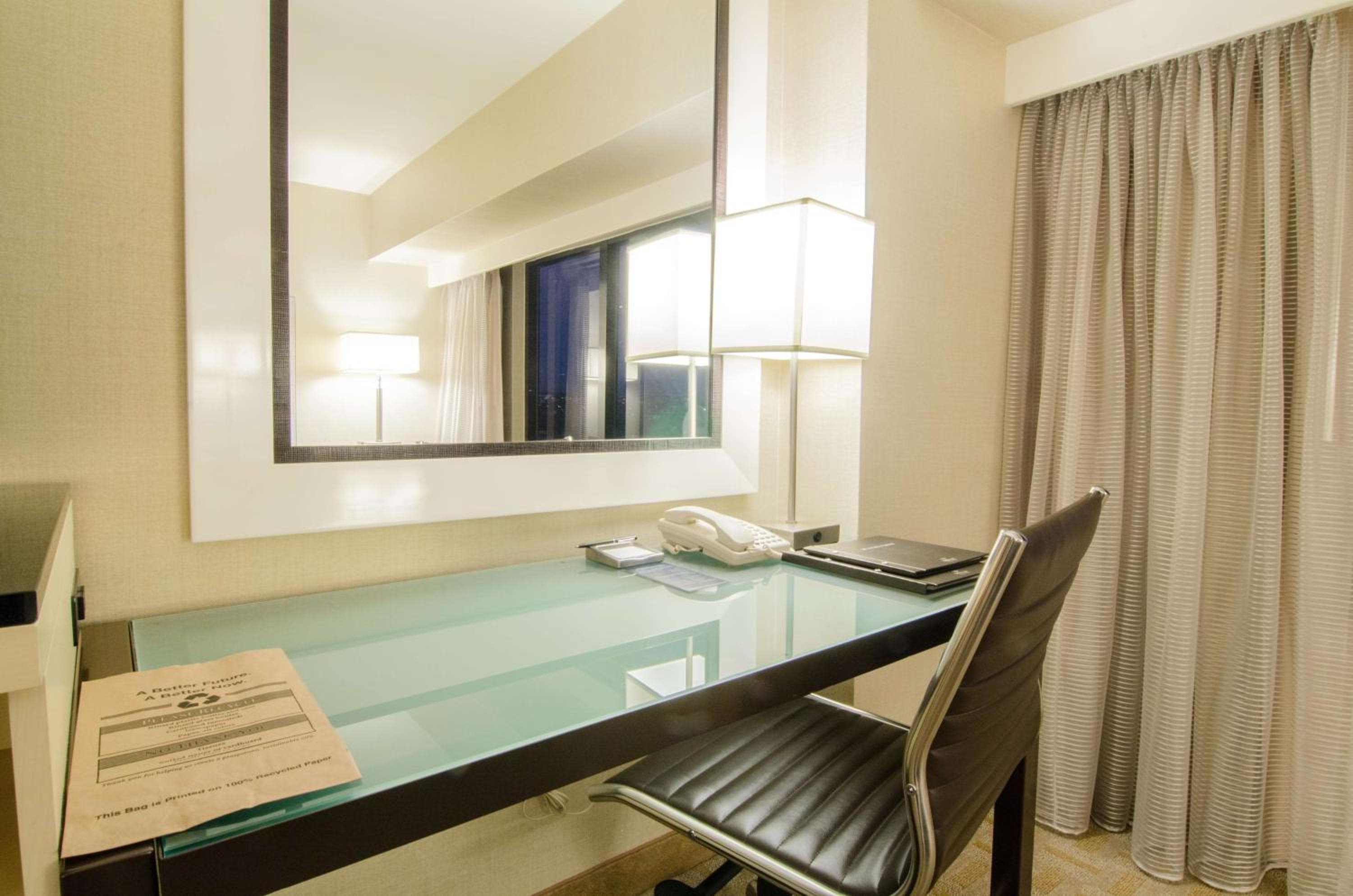 Hilton Los Angeles Airport