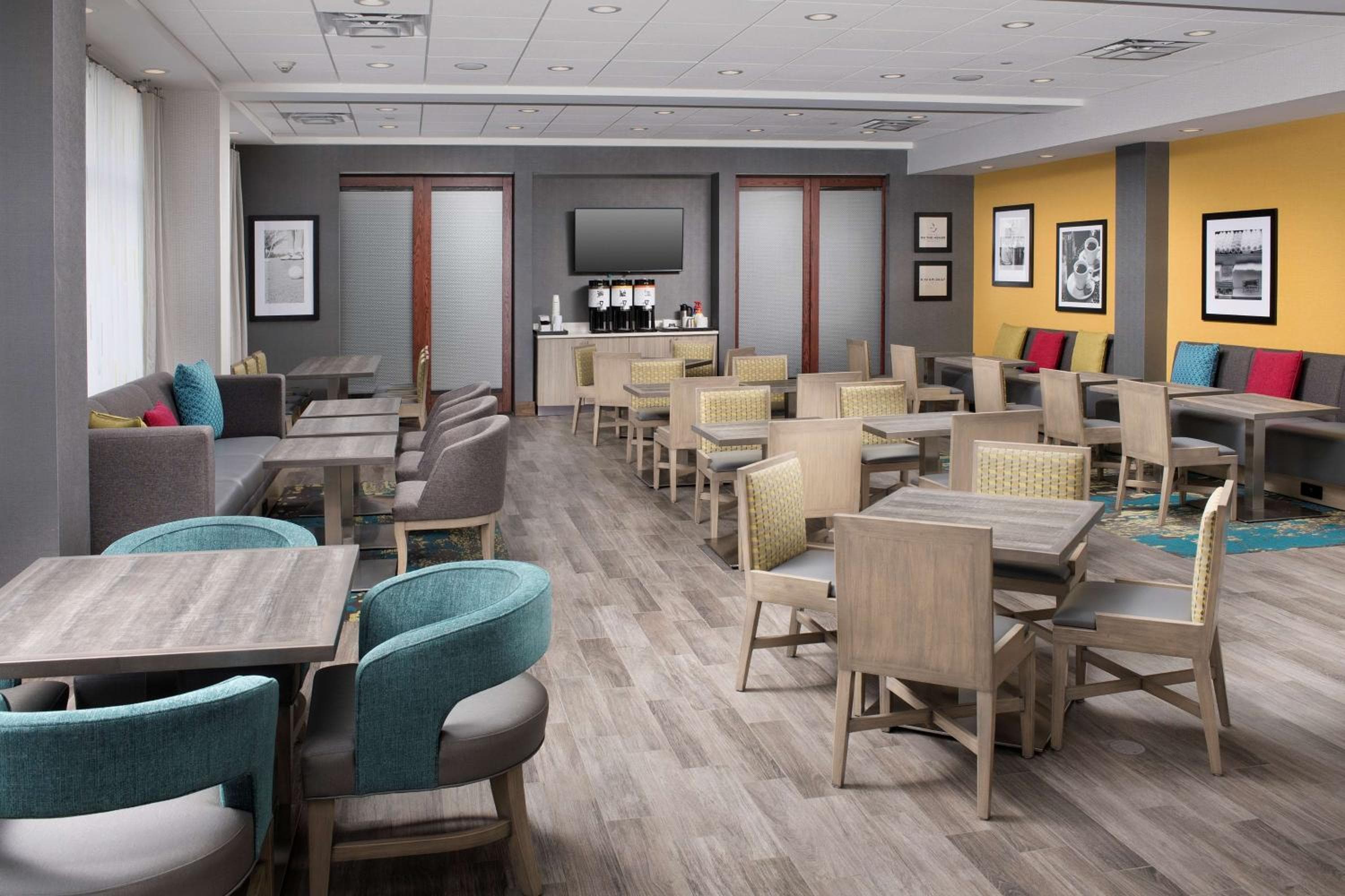 Hampton Inn Miami Airport East