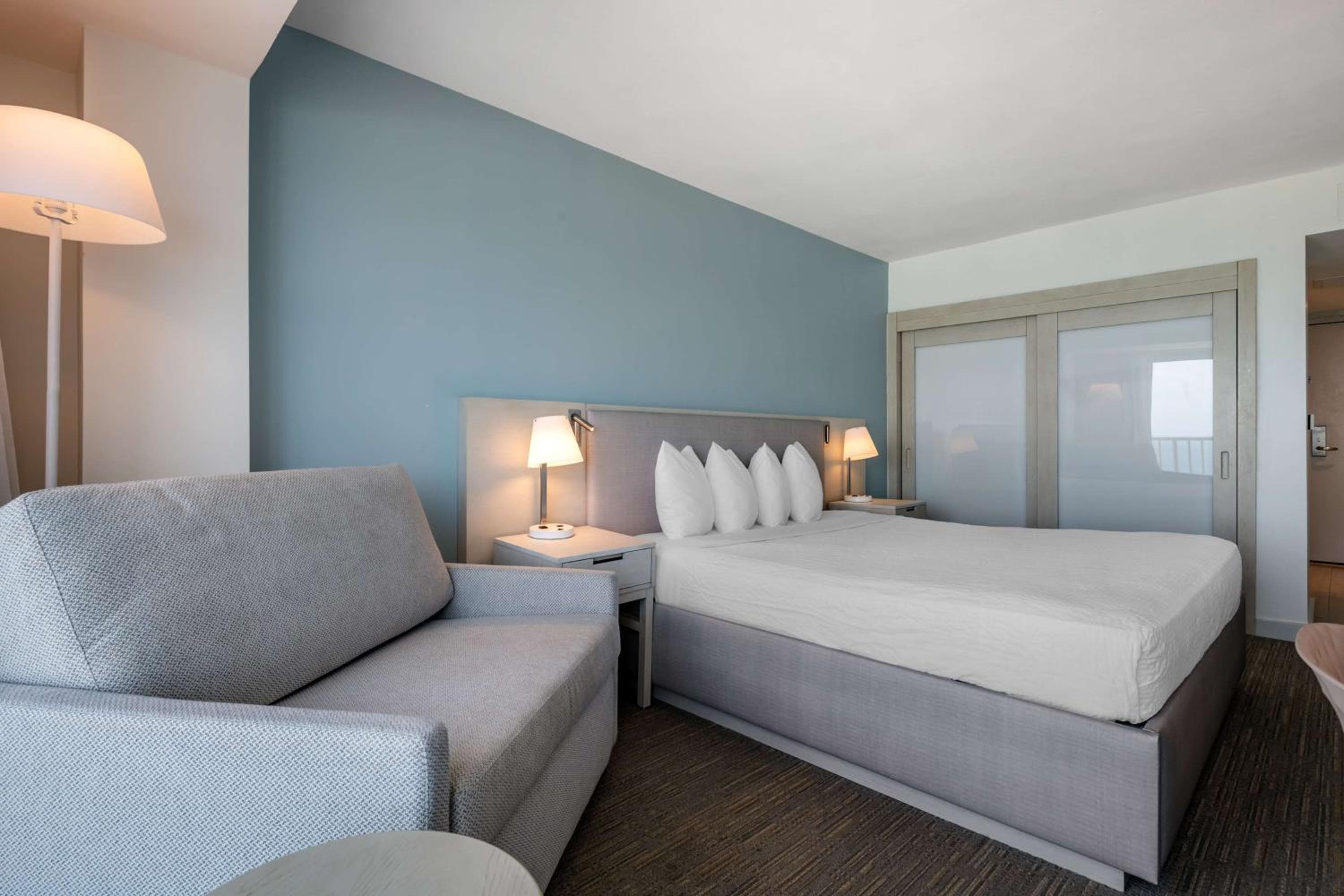 Condado Palm Inn San Juan, Tapestry Collection by Hilton