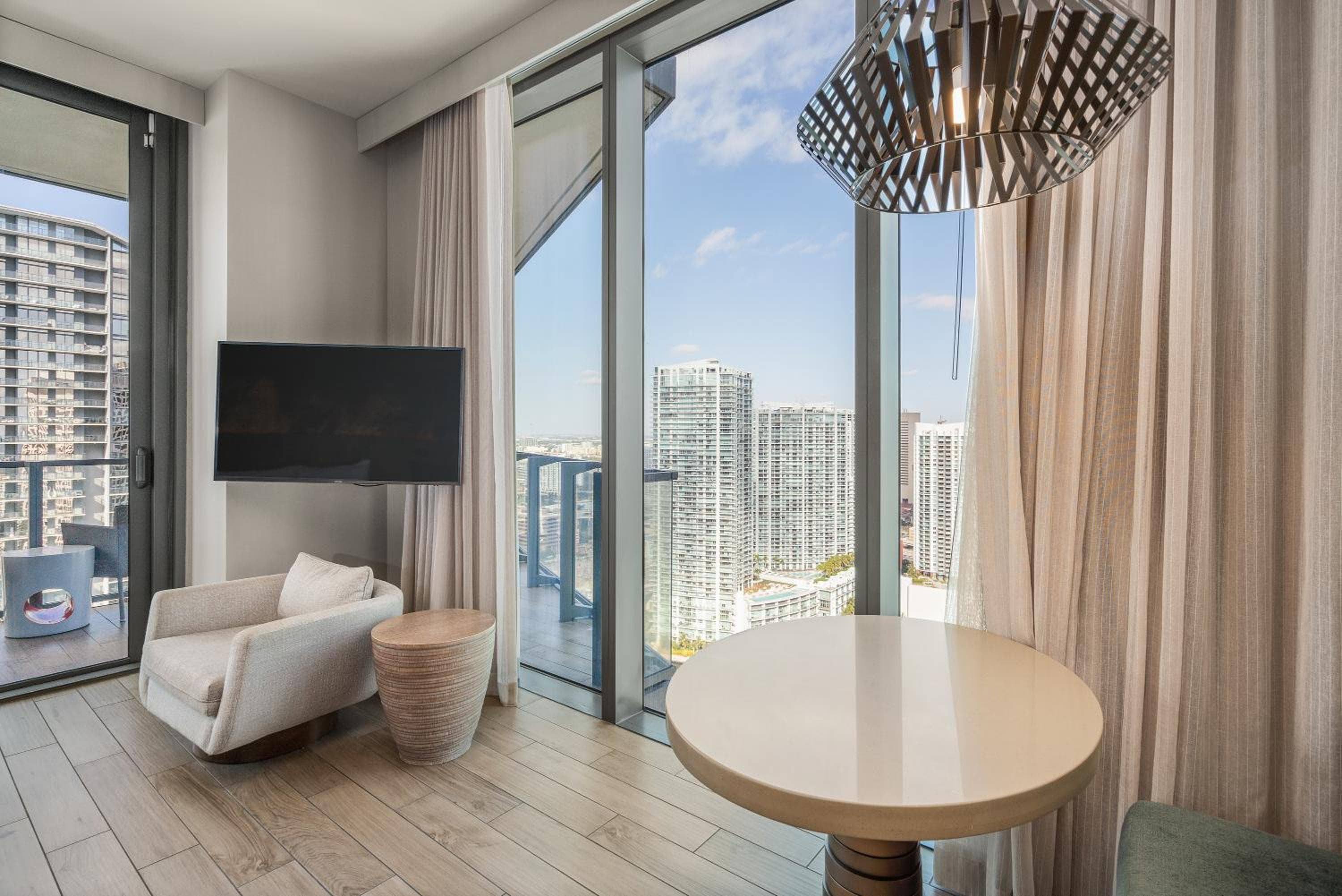 EAST Miami: hotel room