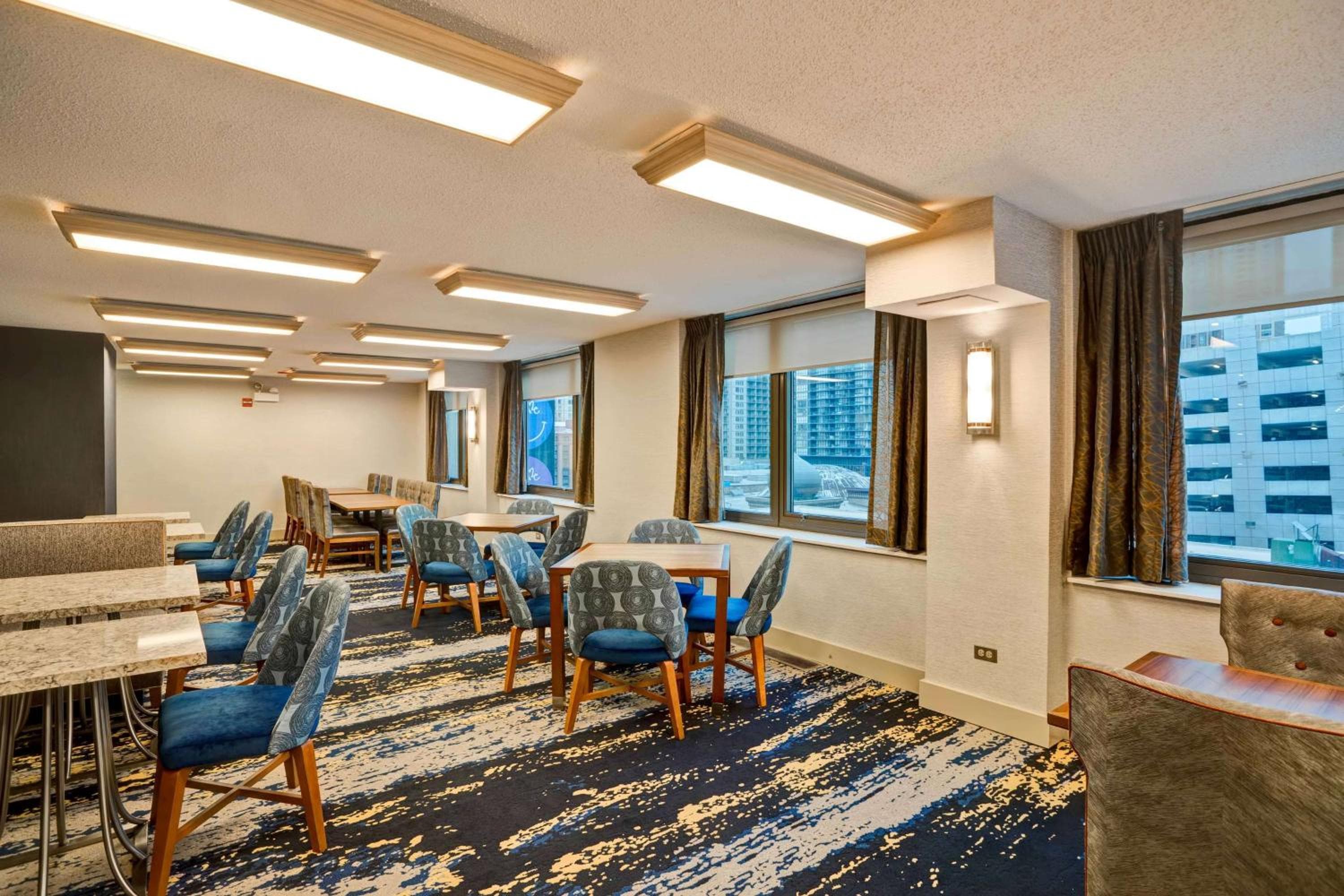 Homewood Suites by Hilton Chicago-Downtown: dining