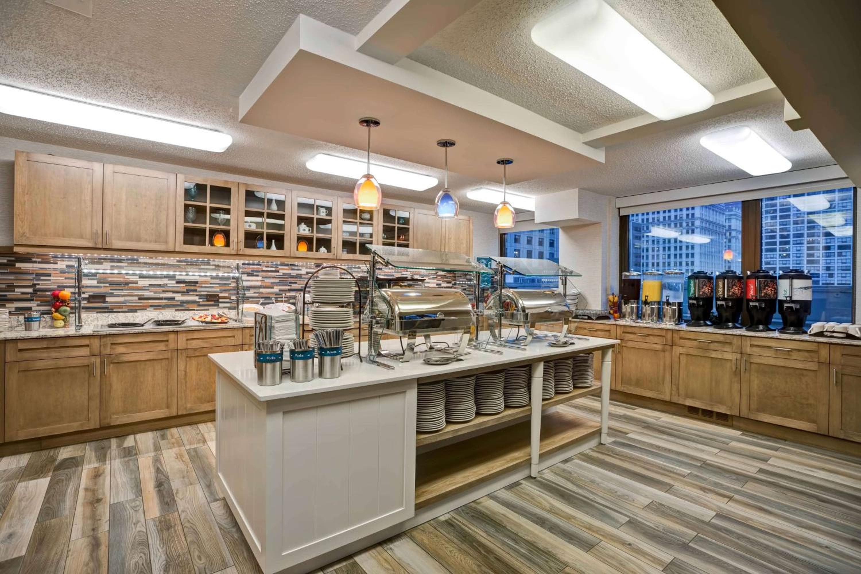 Homewood Suites by Hilton Chicago-Downtown: dining