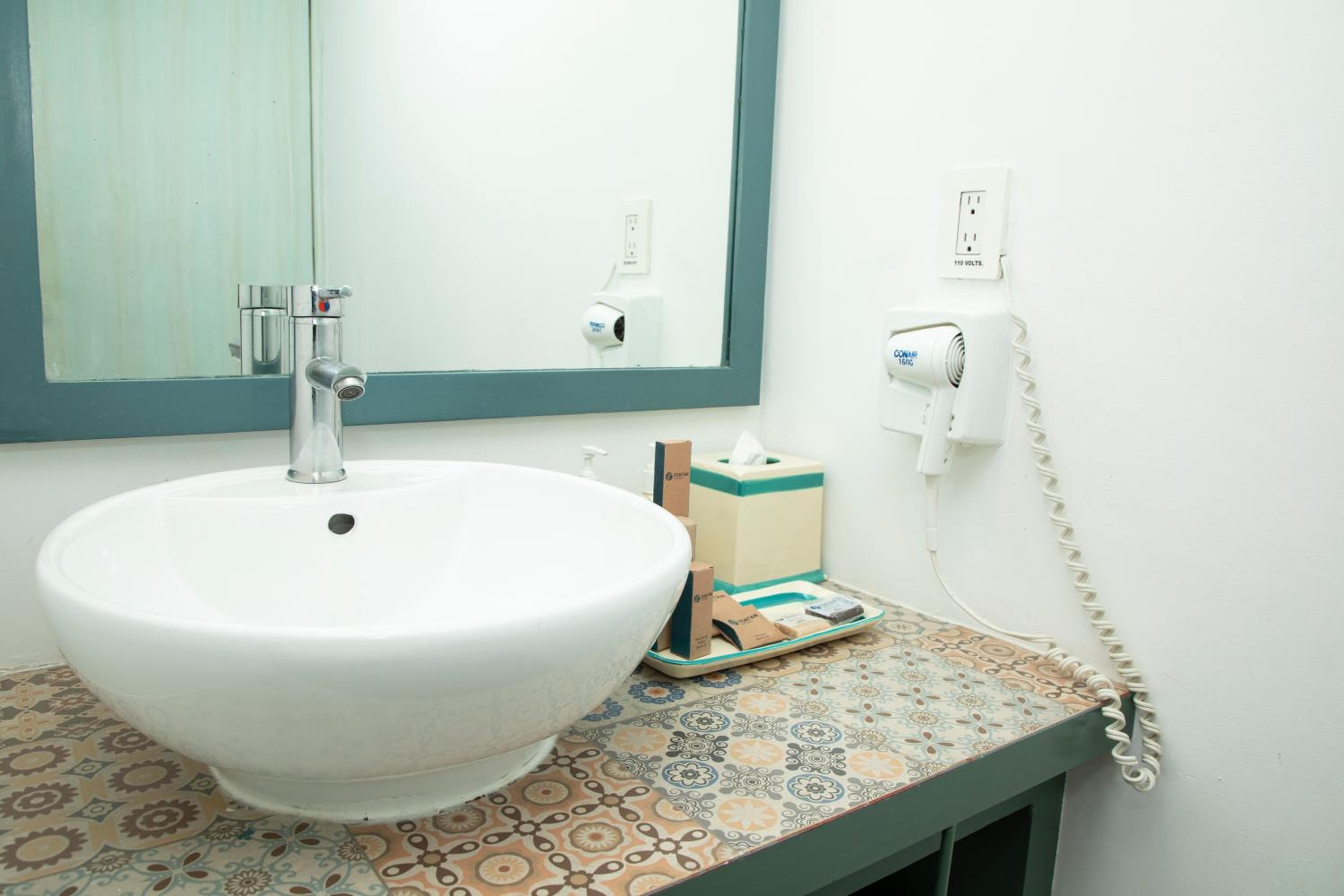 Hotel Fontan Reforma Centro Historico: bathroom