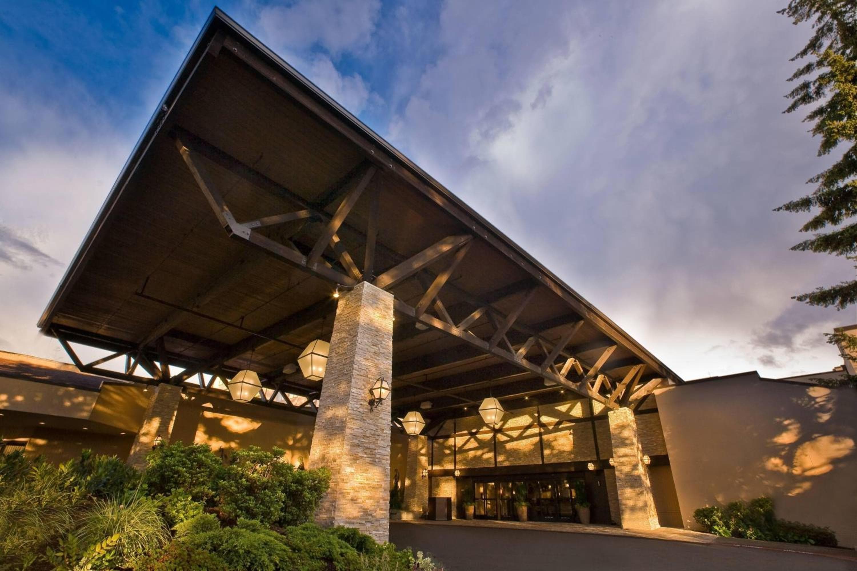Seattle Airport Marriott: building