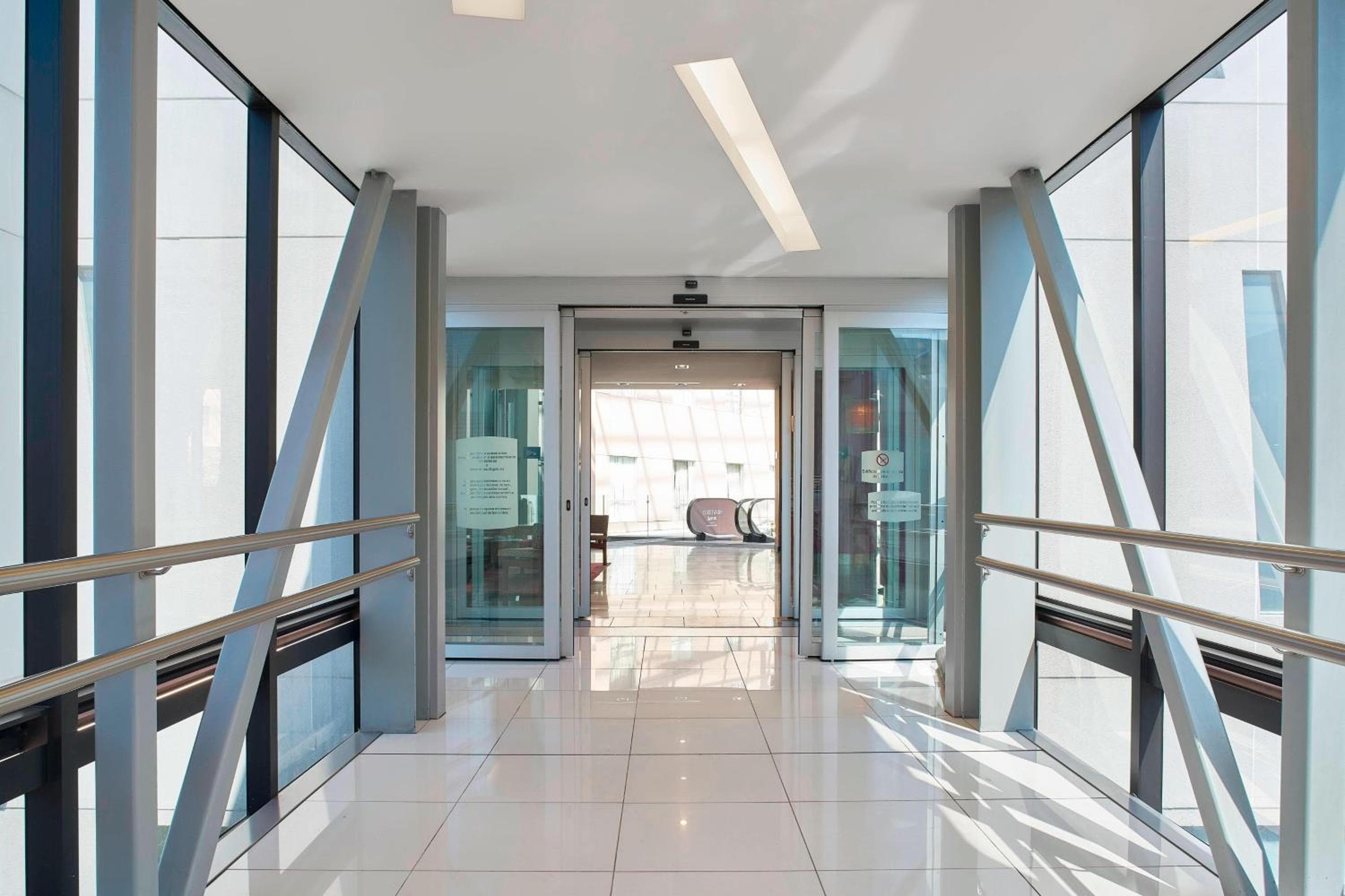 Courtyard by Marriott Mexico City Airport: recepcion & lobby