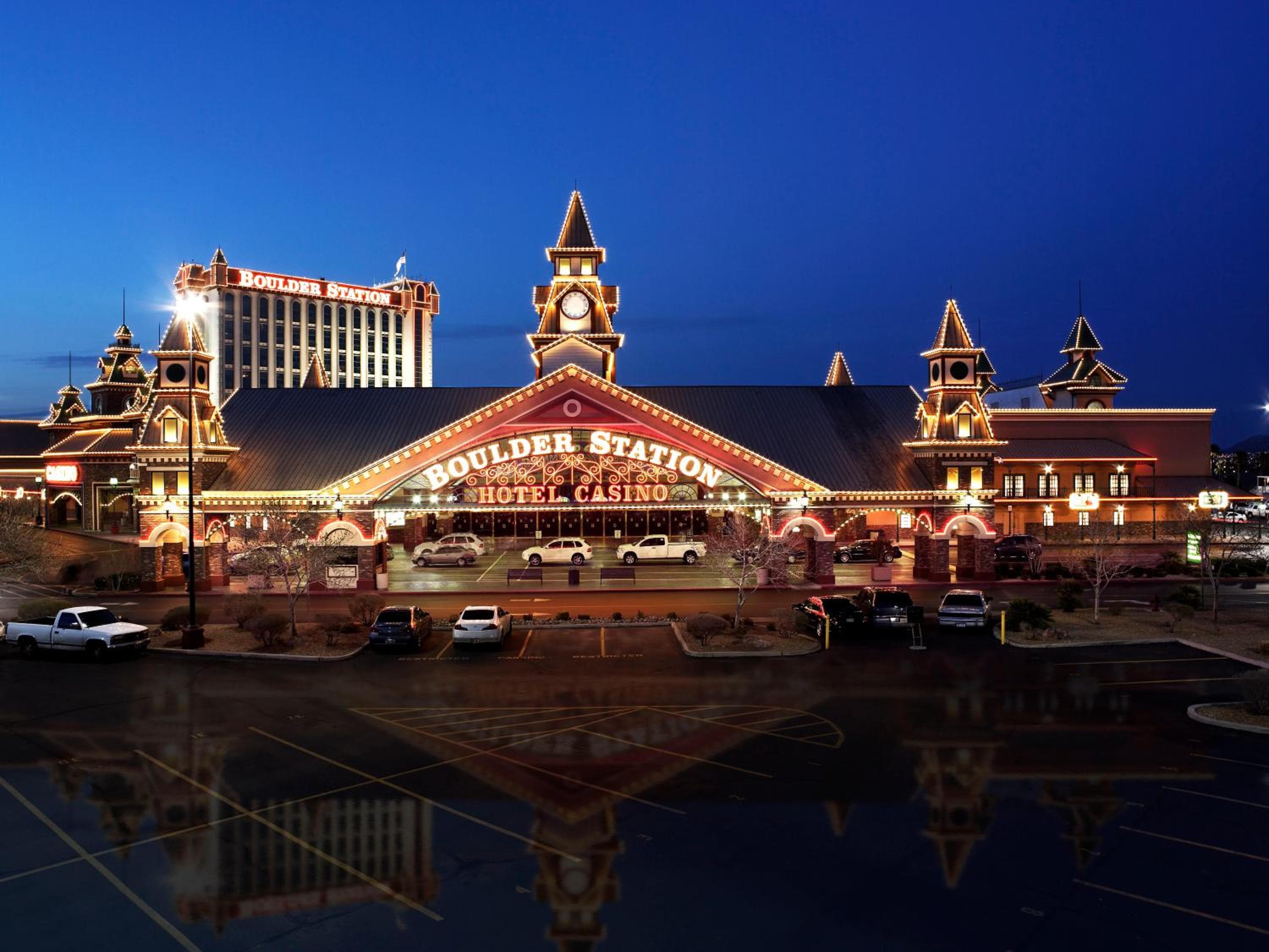 Boulder Station Hotel & Casino: building