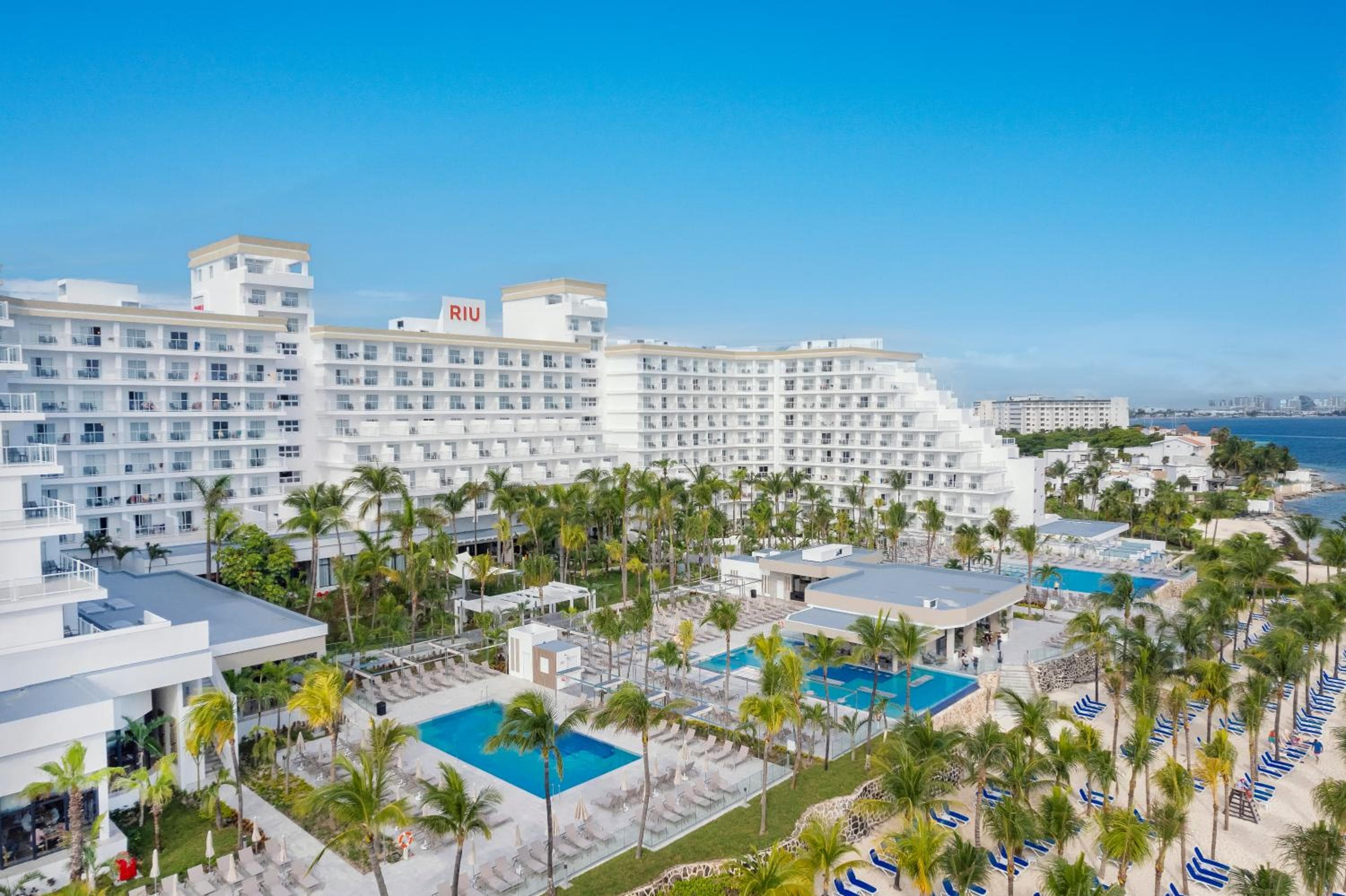 Riu Caribe - All Inclusive: building