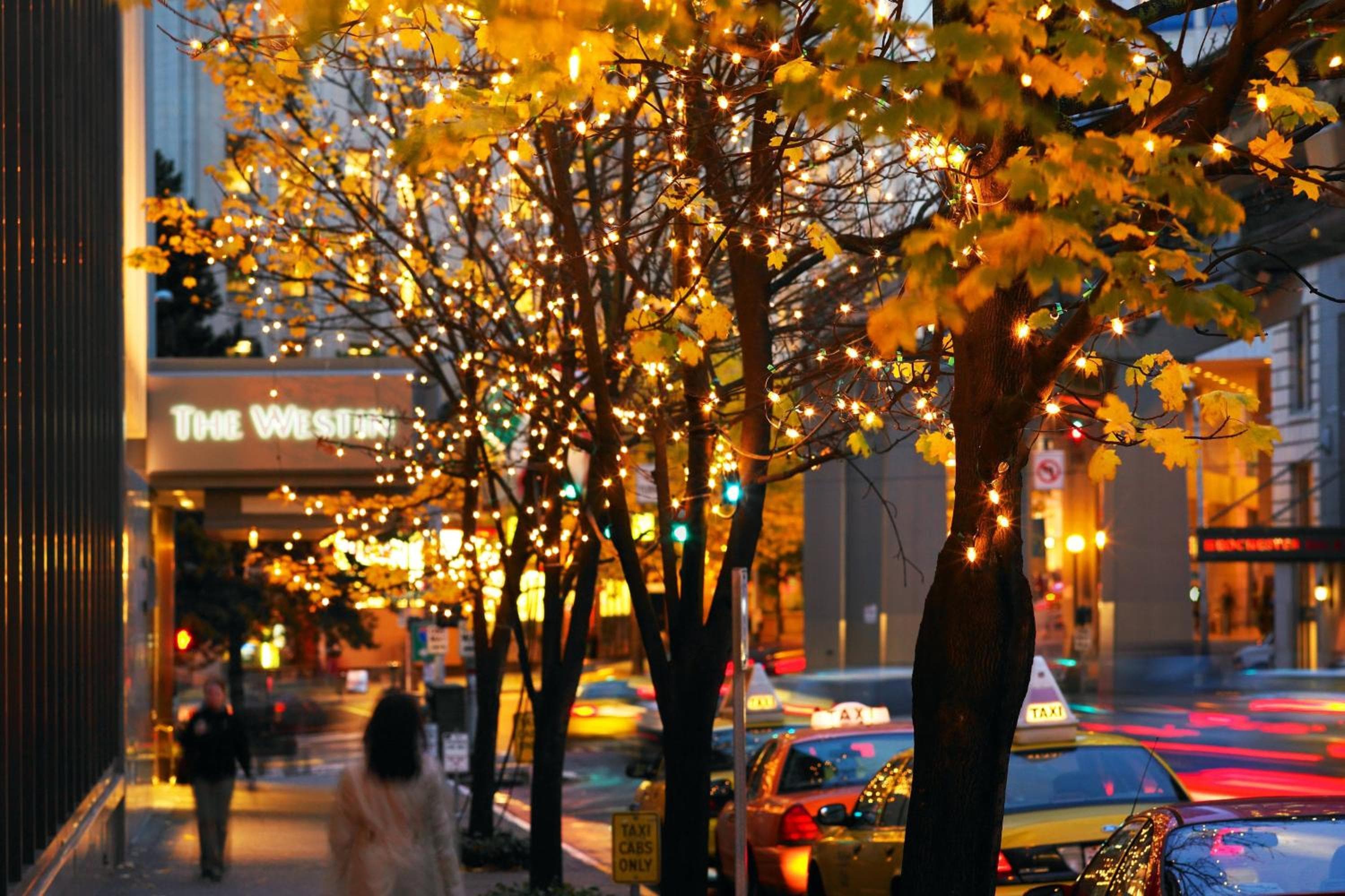 The Westin Seattle: building