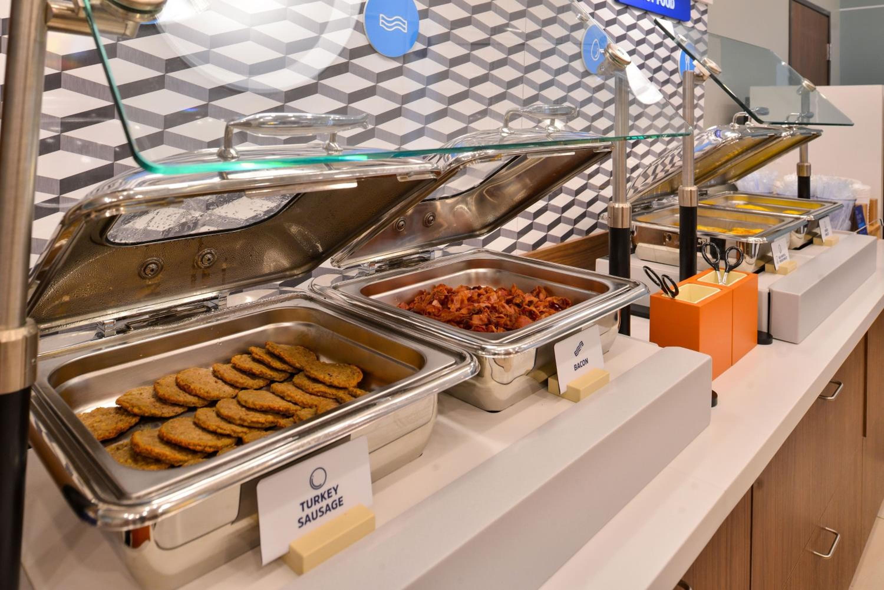 Holiday Inn Express & Suites - Atlanta Downtown by IHG