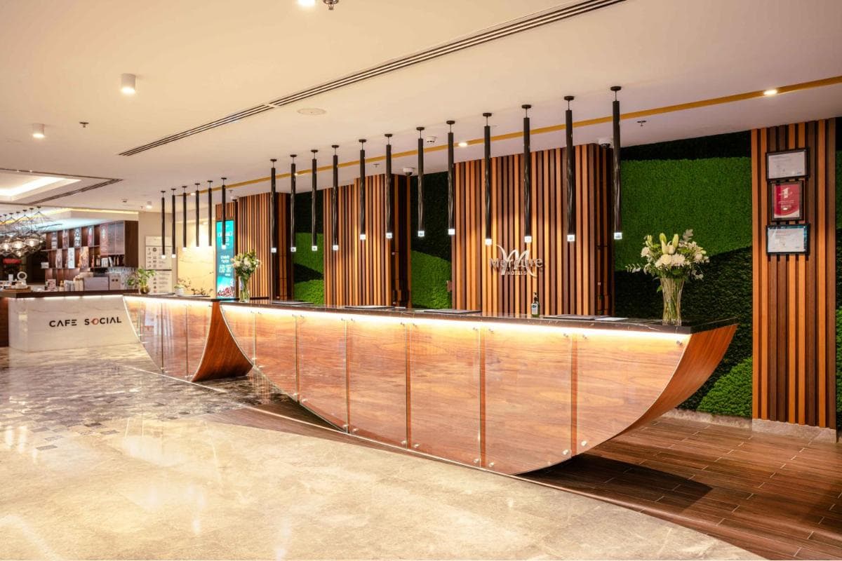 Mercure Hotel Apartments Dubai Barsha Heights: hotel reception