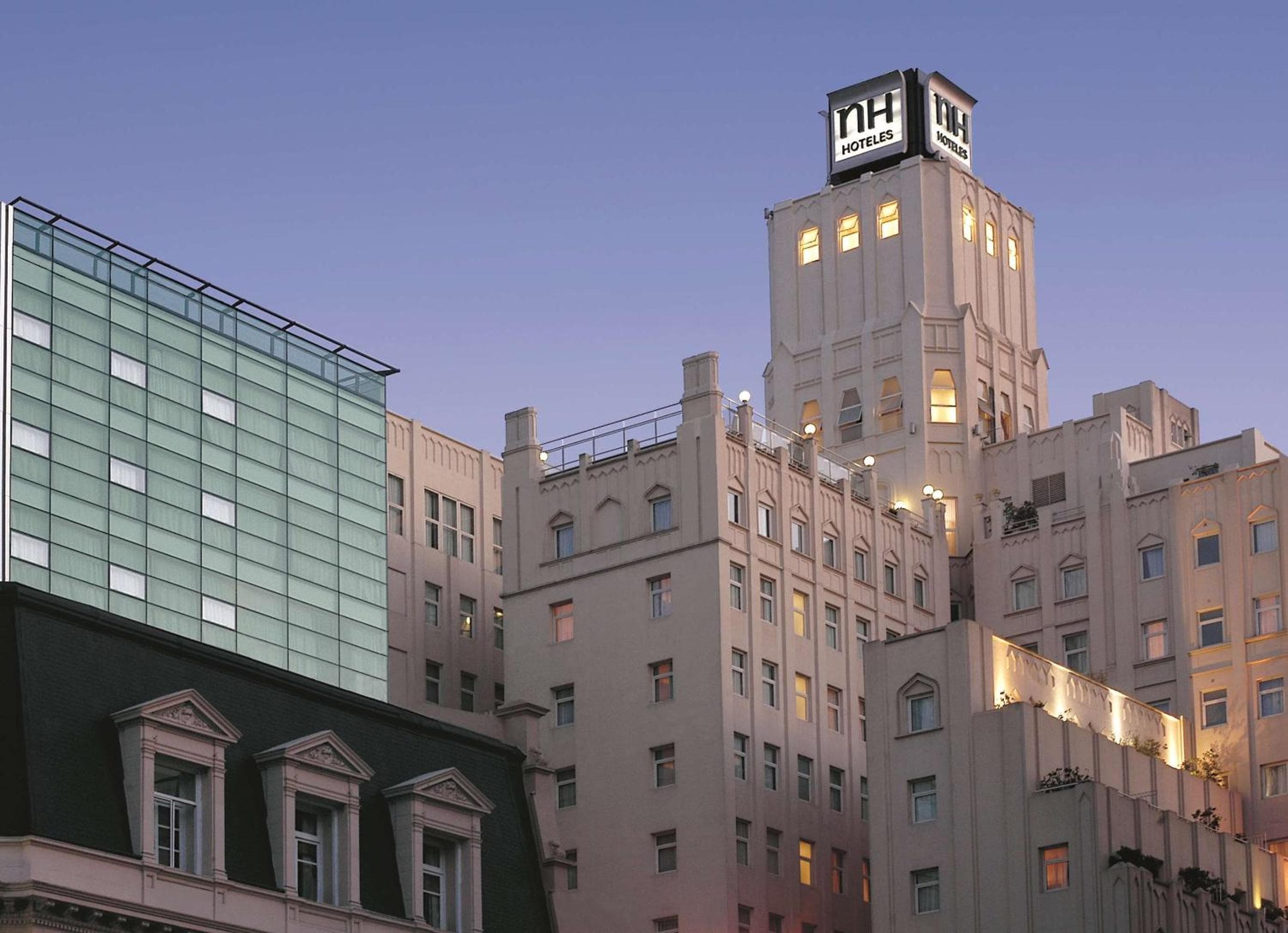 NH City Buenos Aires: building