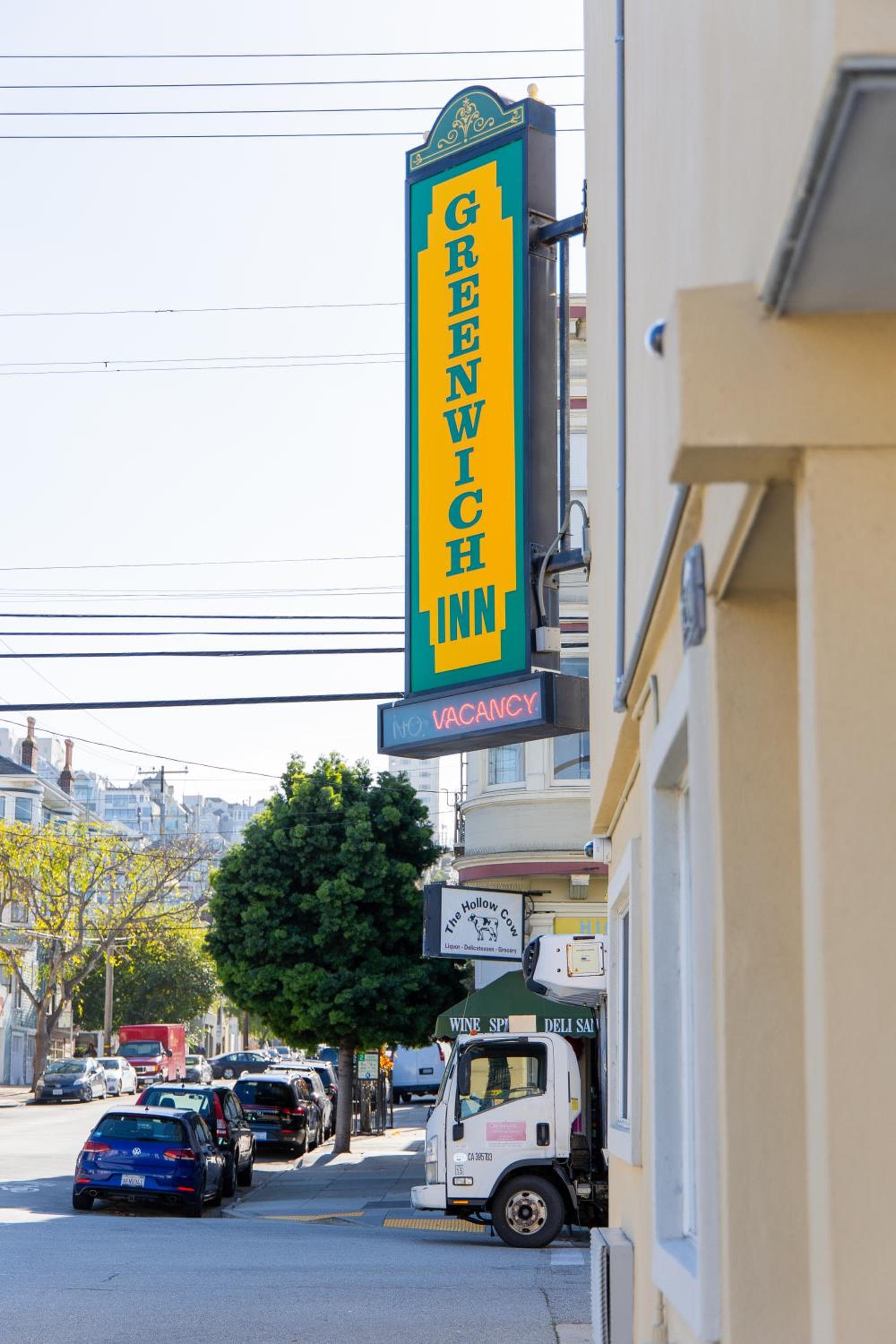 Greenwich Inn: building