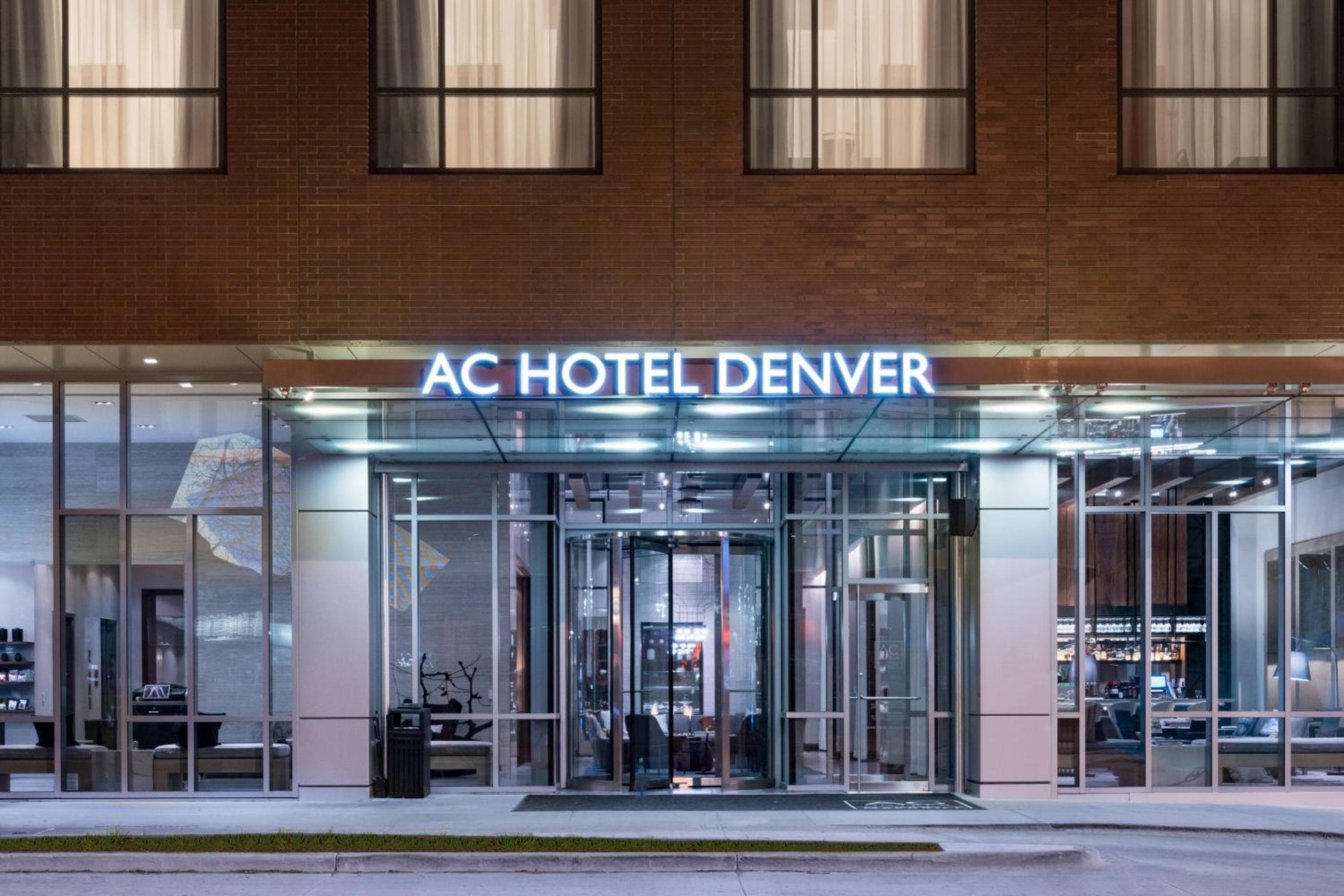 AC Hotel by Marriott Denver Downtown: building