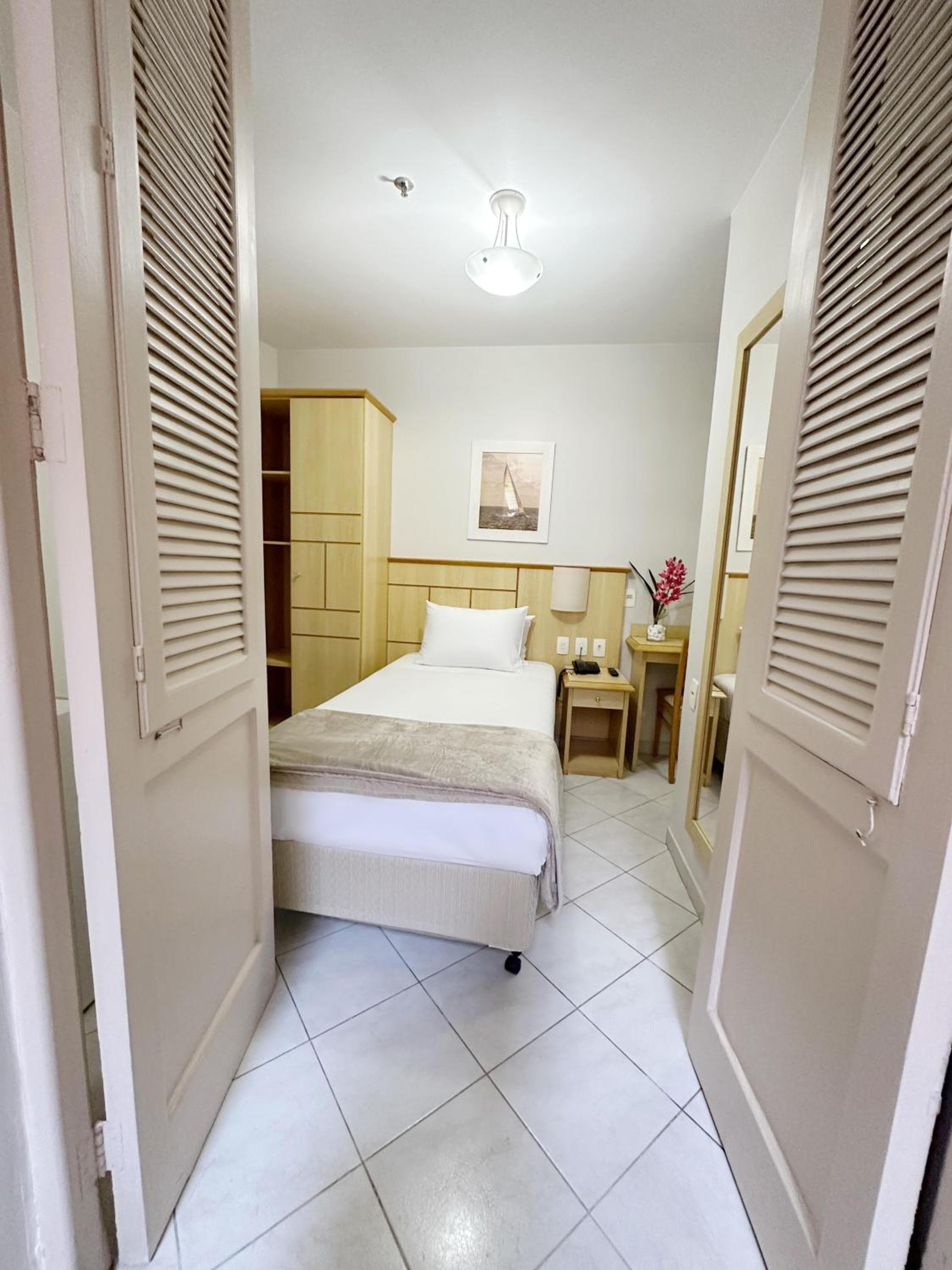 Hotel Monte Alegre: hotel room