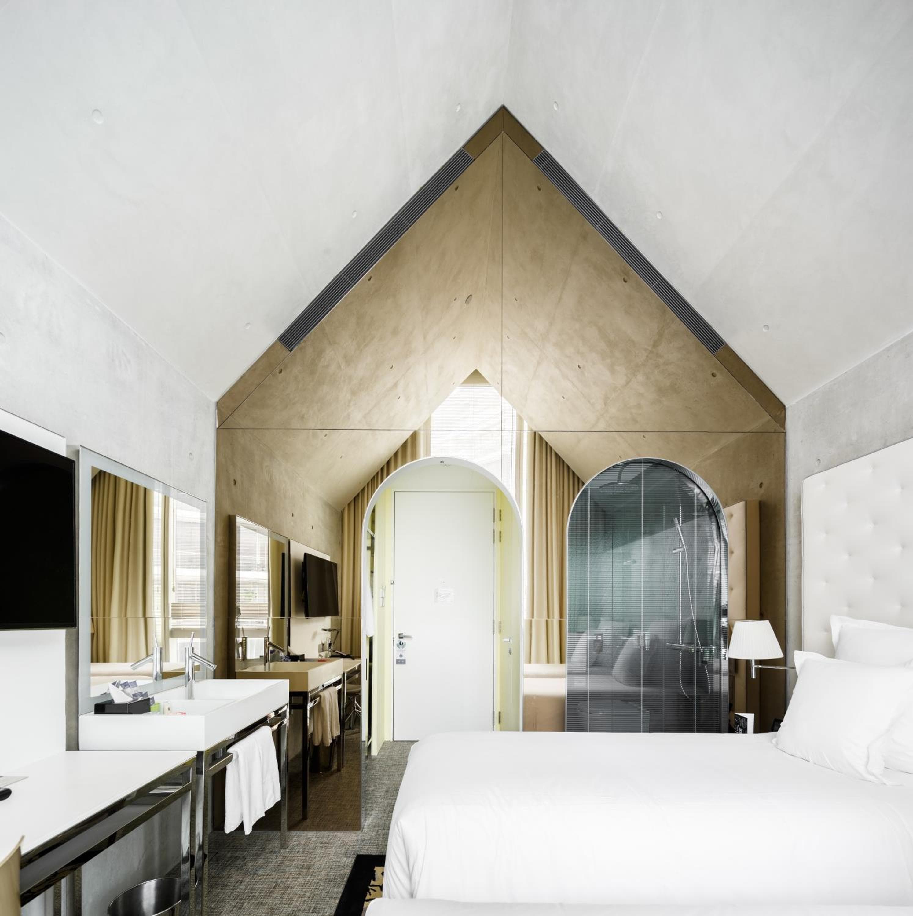 M Social Hotel Singapore: hotel room