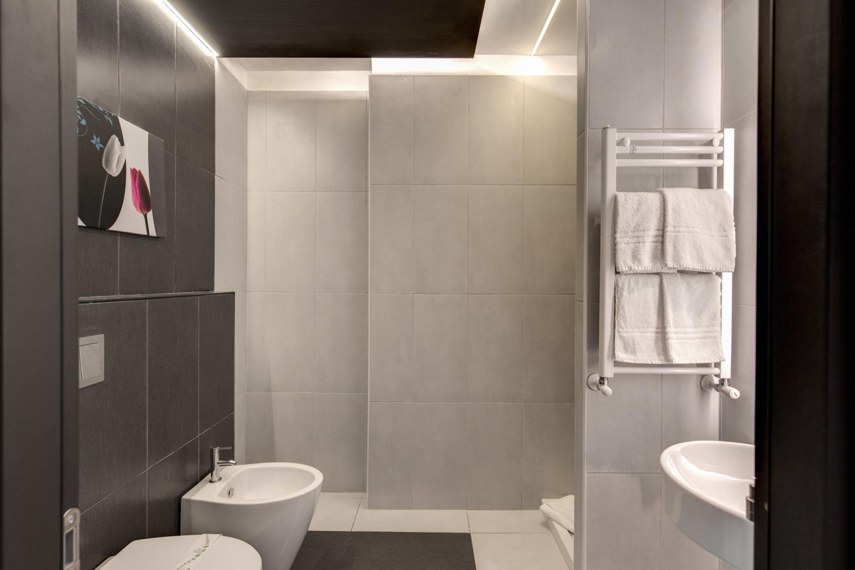 Warmthotel: bathroom
