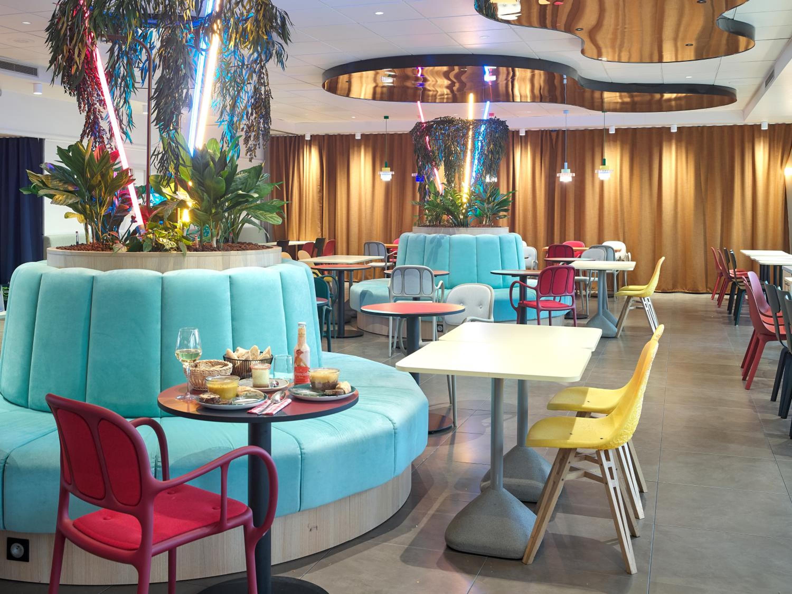 B&B HOTEL Paris 17 Batignolles: dining
