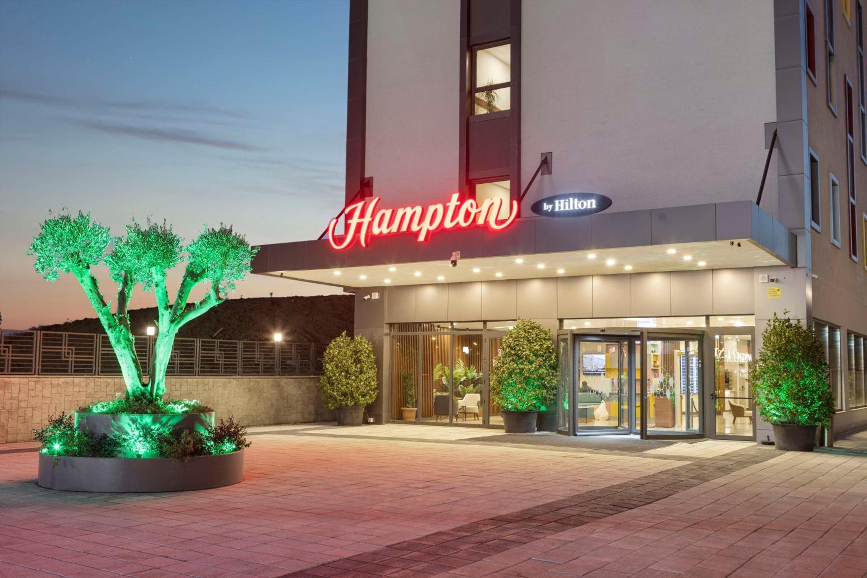 Hampton By Hilton Istanbul Airport, Arnavutkoy: building