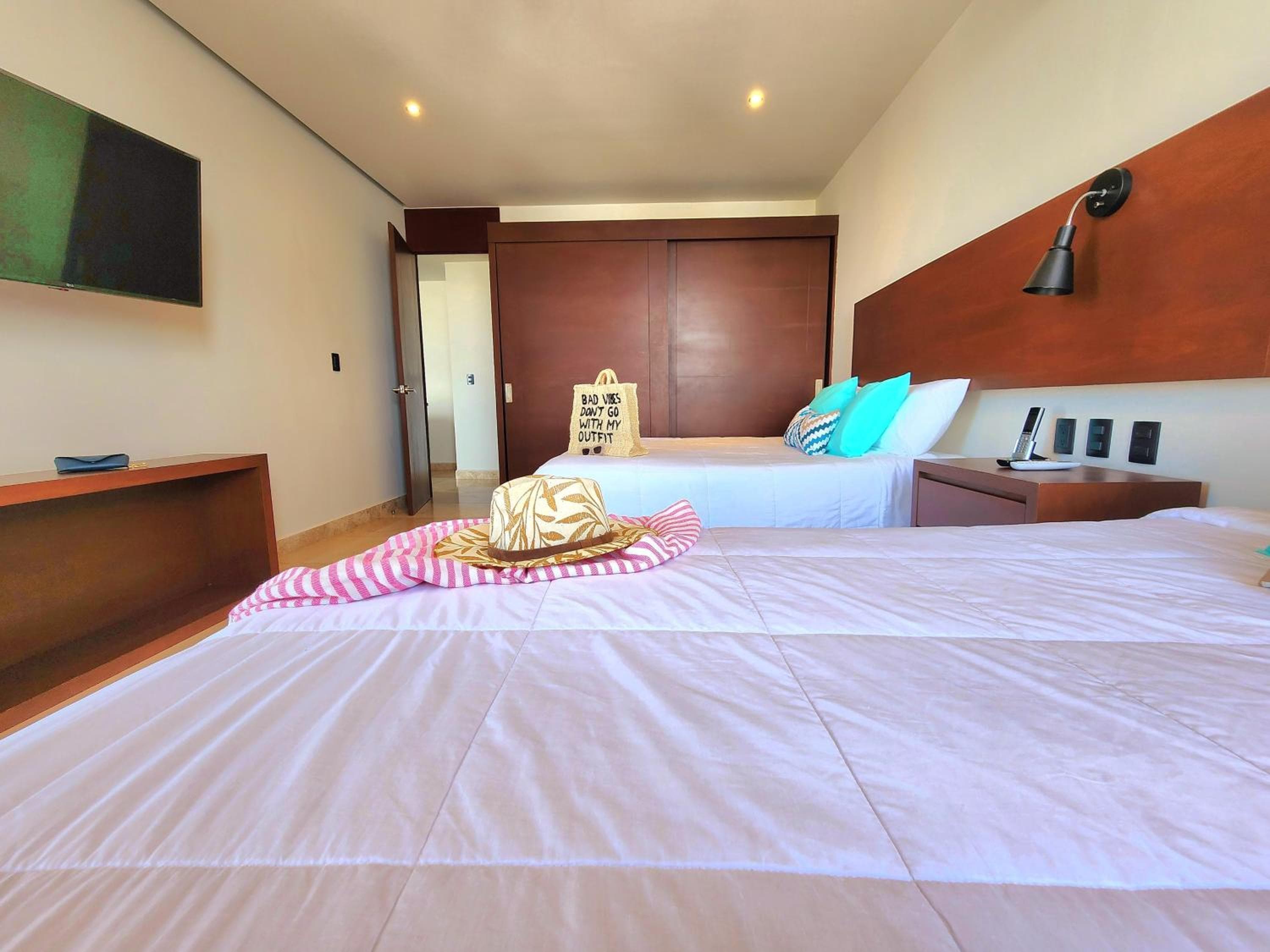 Meliora by Bunik: hotel room