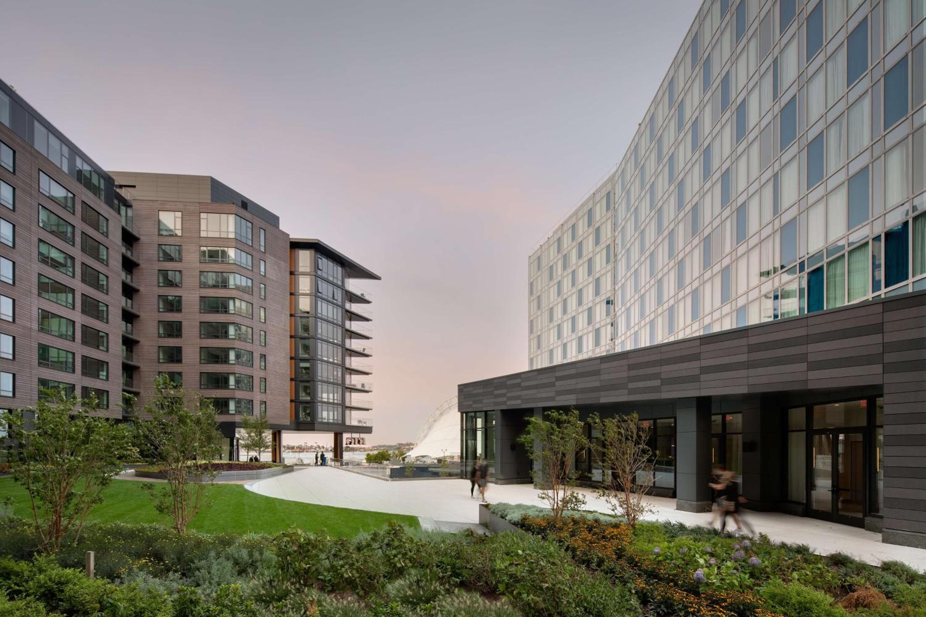 Hyatt Place Boston/Seaport District