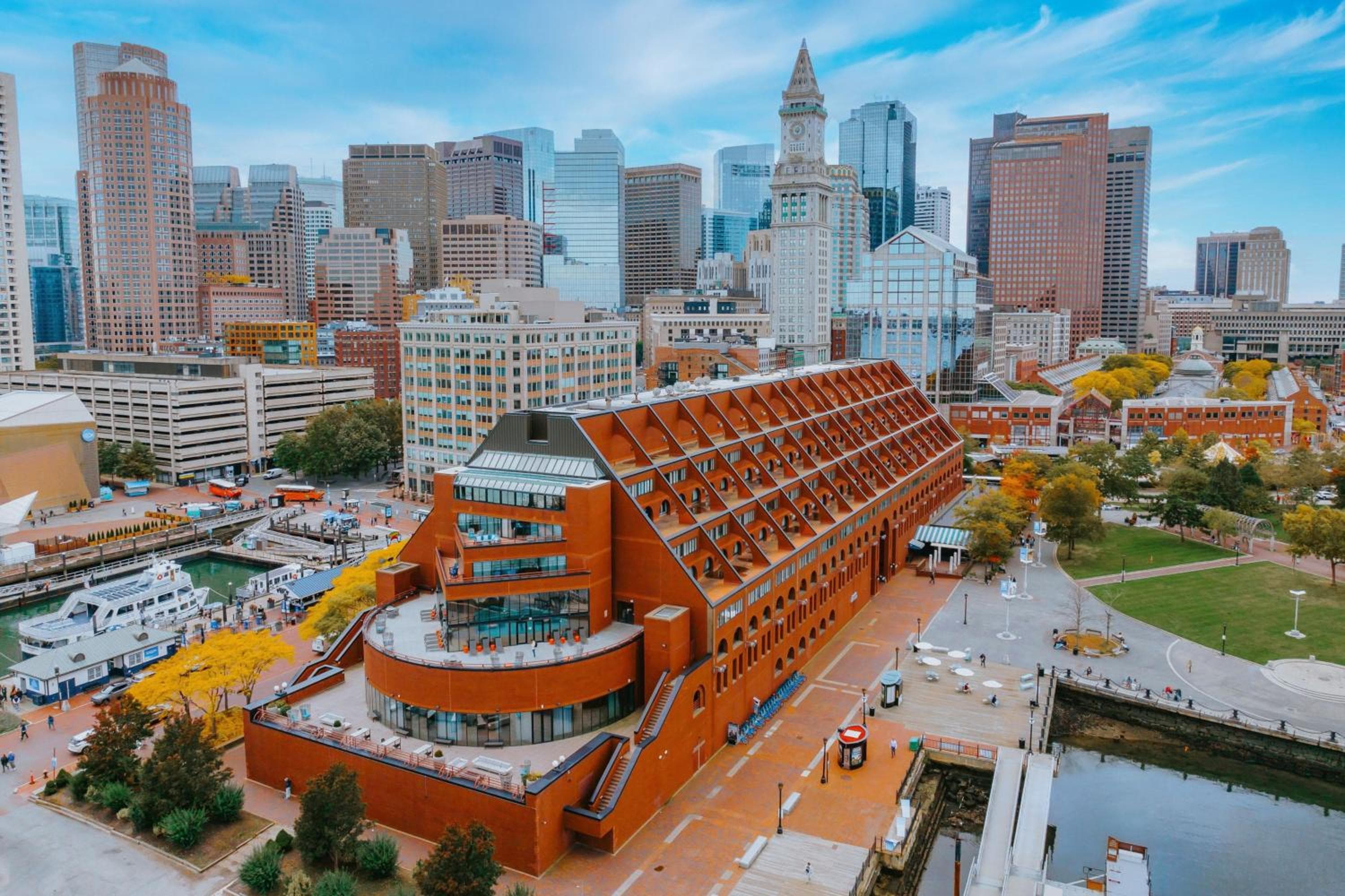 Boston Marriott Long Wharf: building