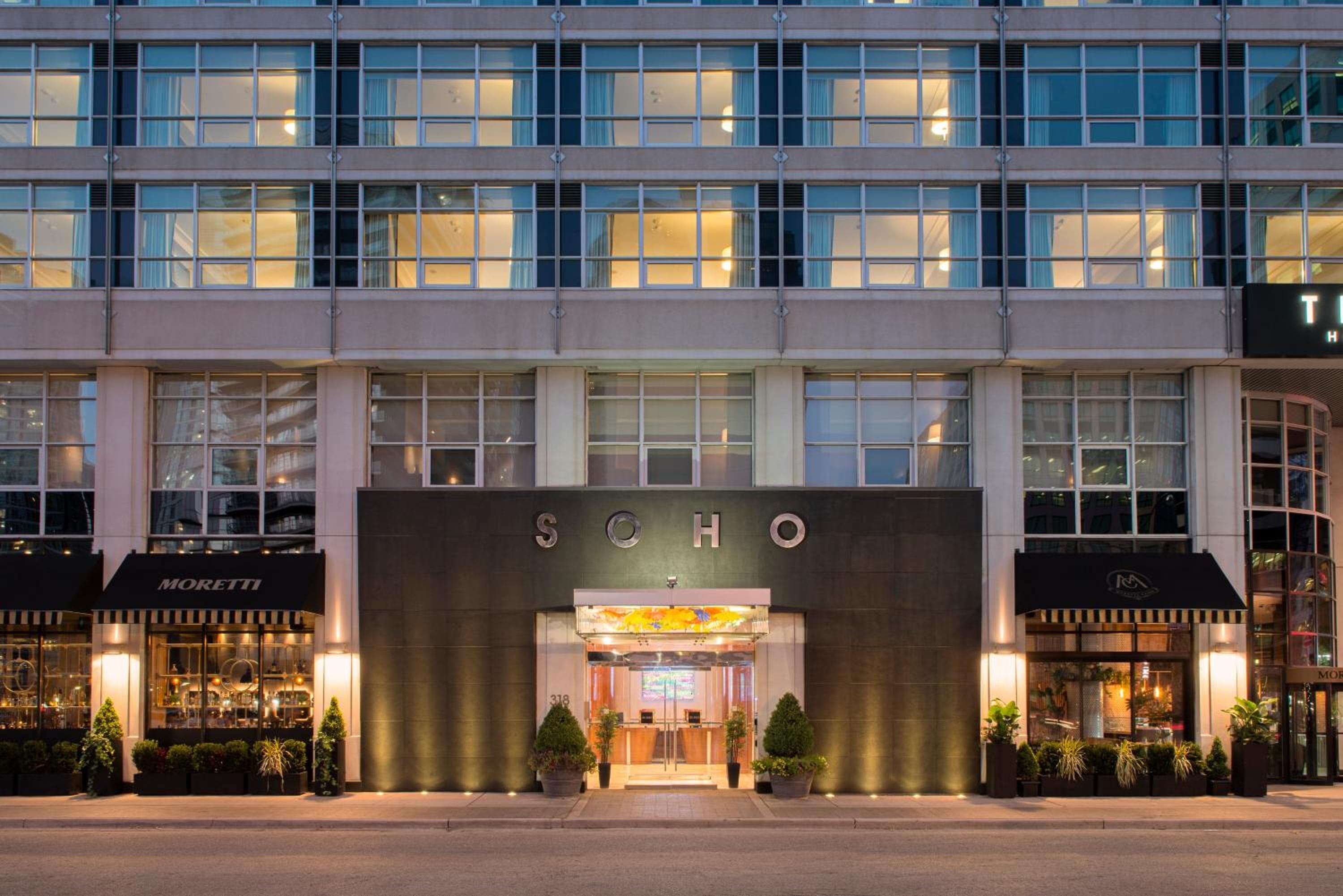 SoHo Hotel Toronto: building