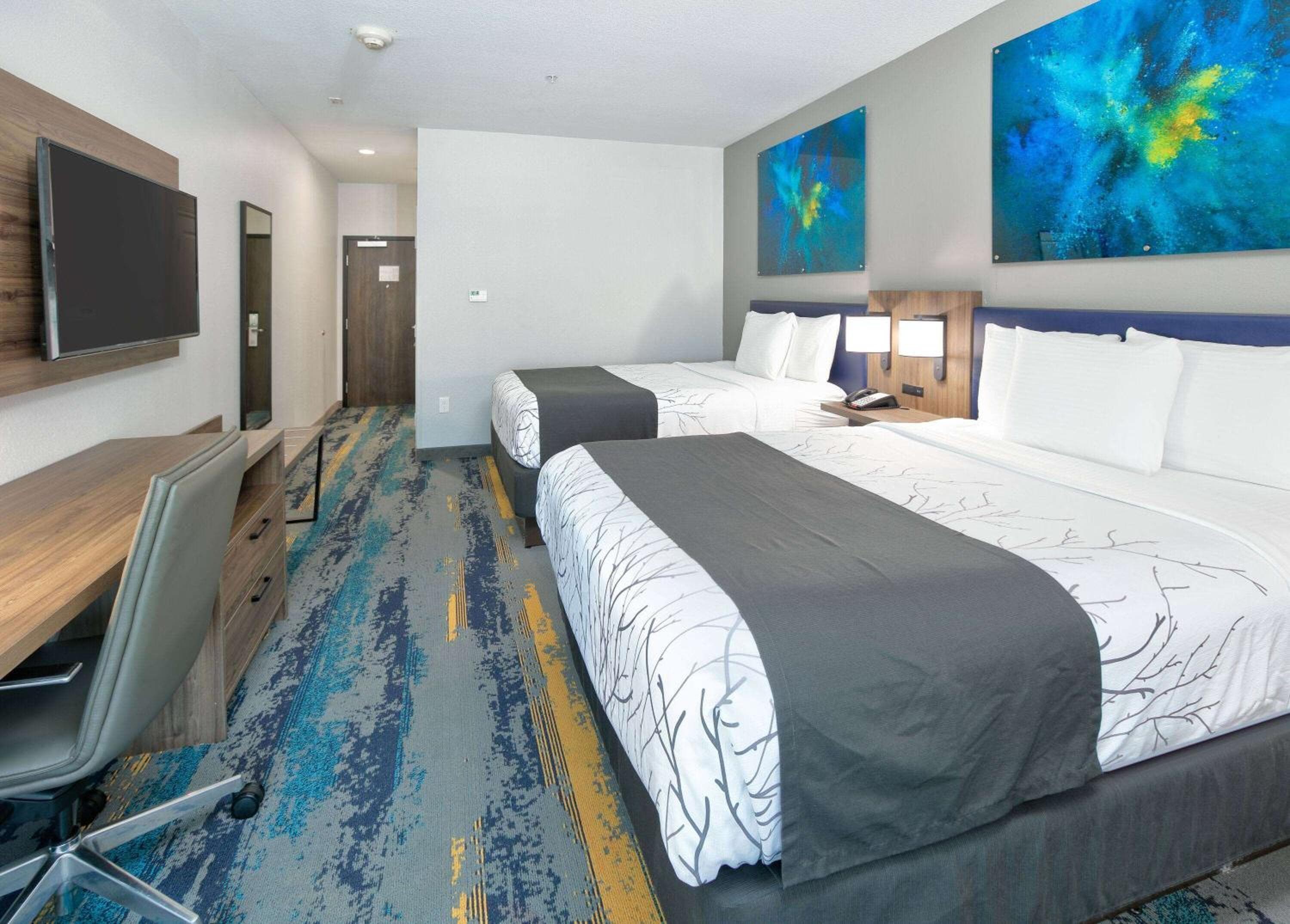 La Quinta Inn & Suites by Wyndham Dallas/Fairpark