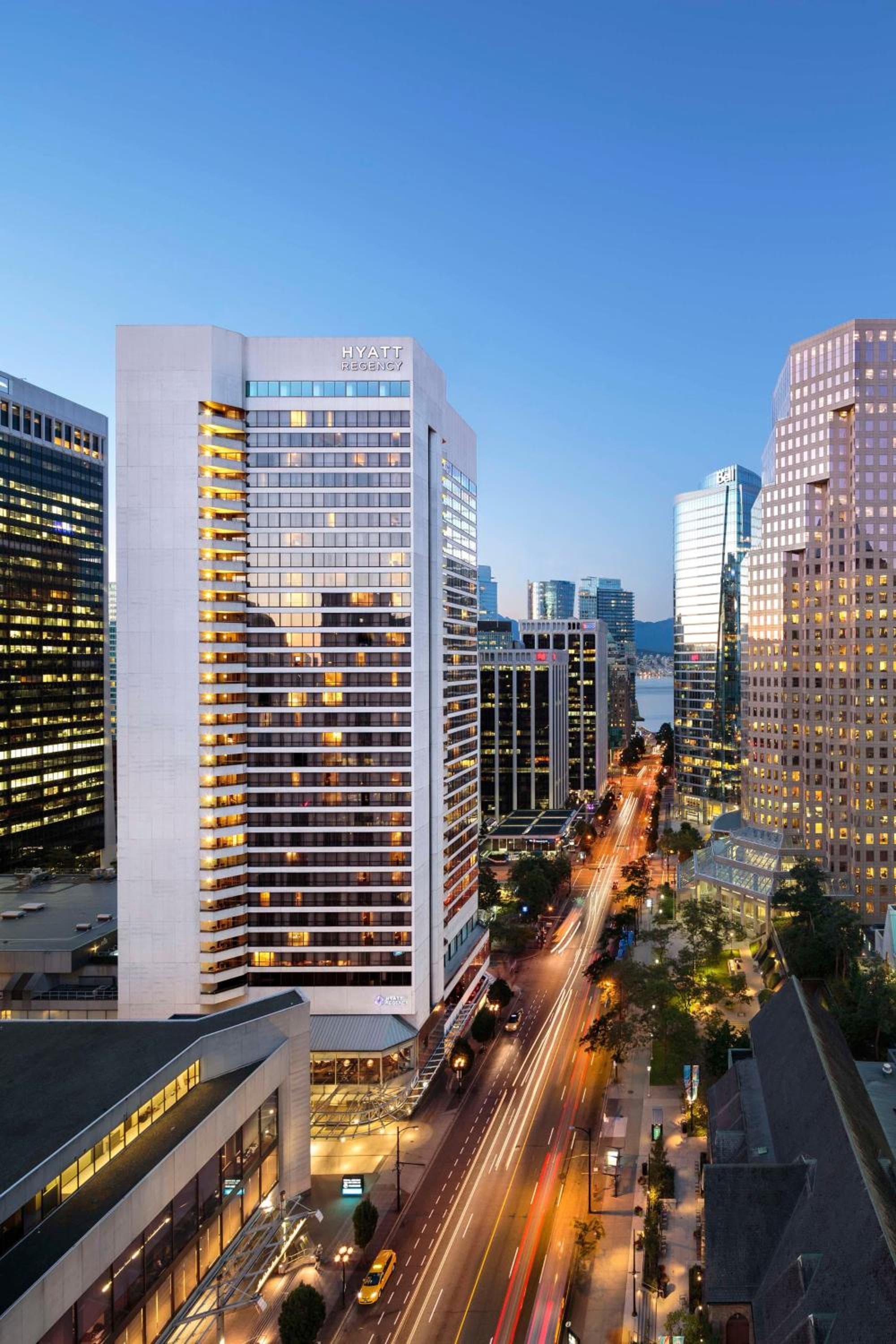 Hyatt Regency Vancouver: building