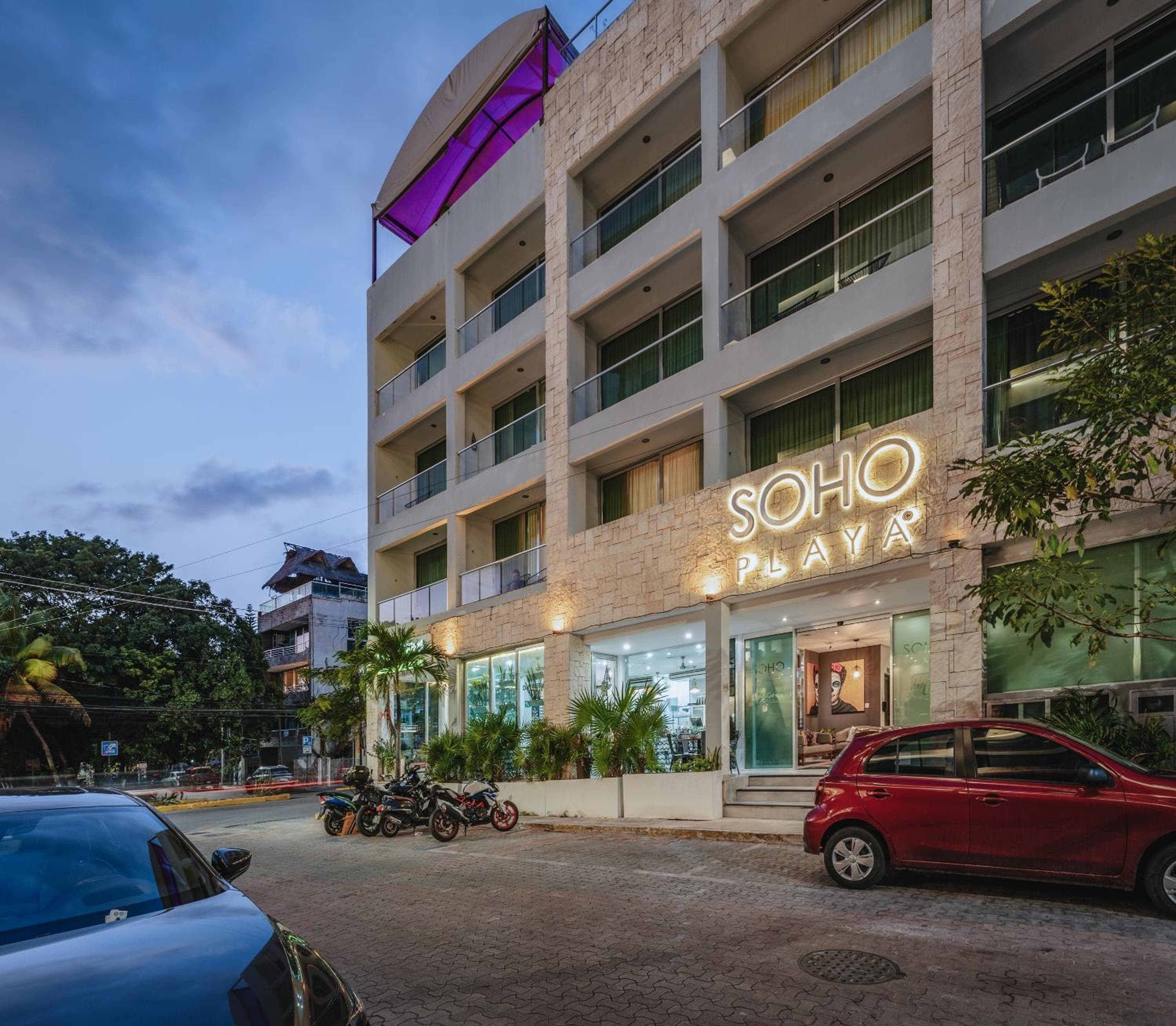 Soho Playa Hotel: building
