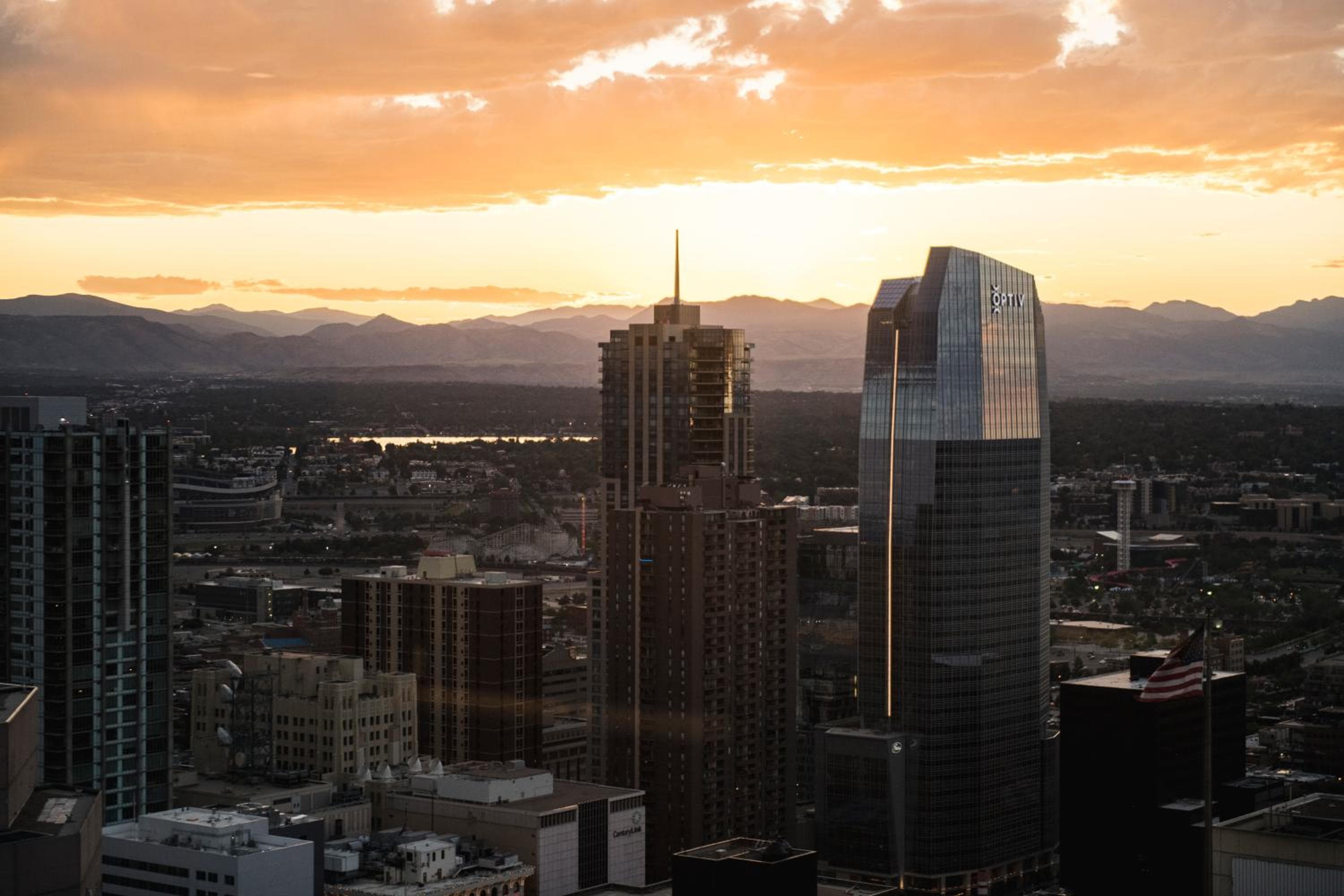 Grand Hyatt Denver: building