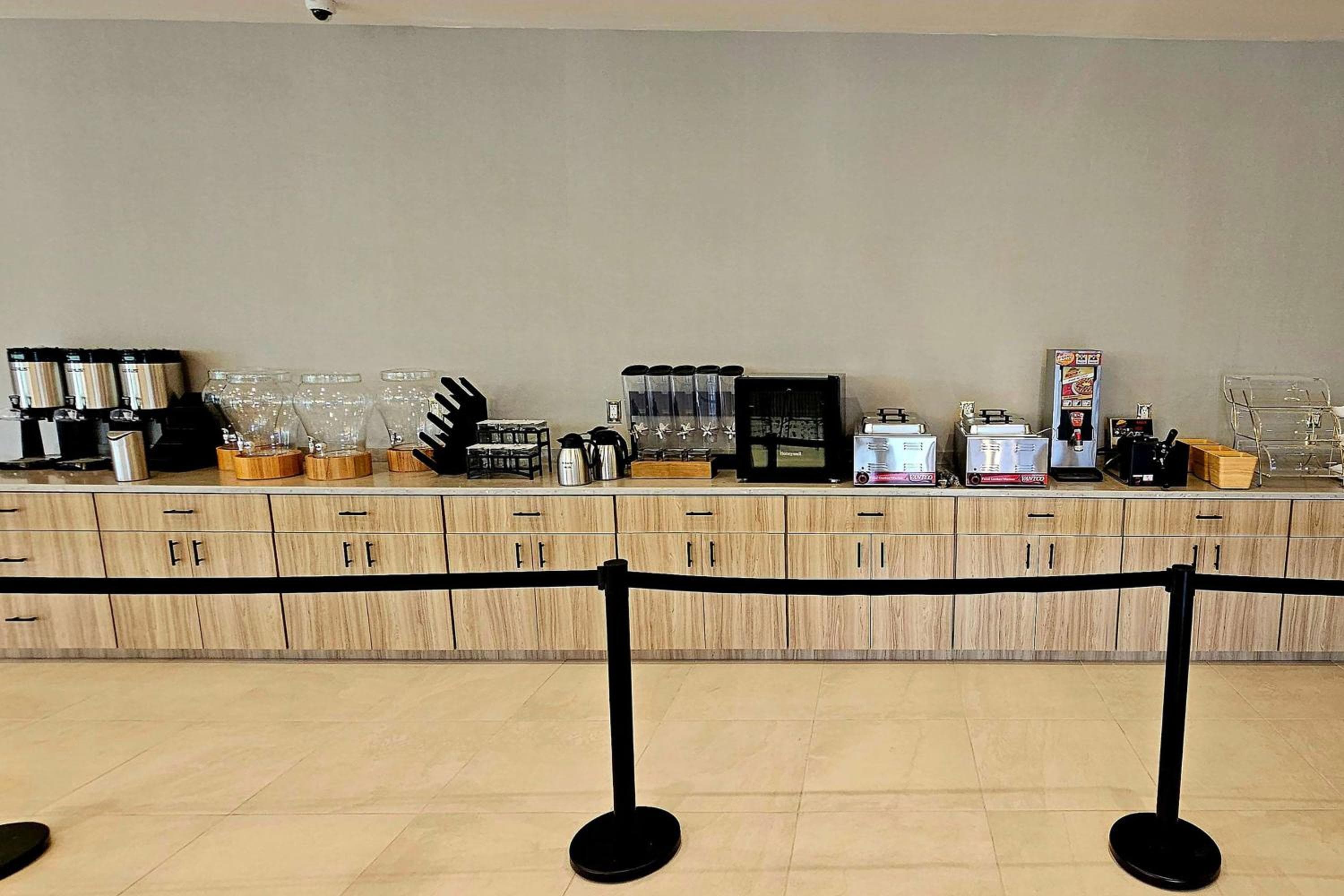 Wyndham Garden Atlanta Airport: dining