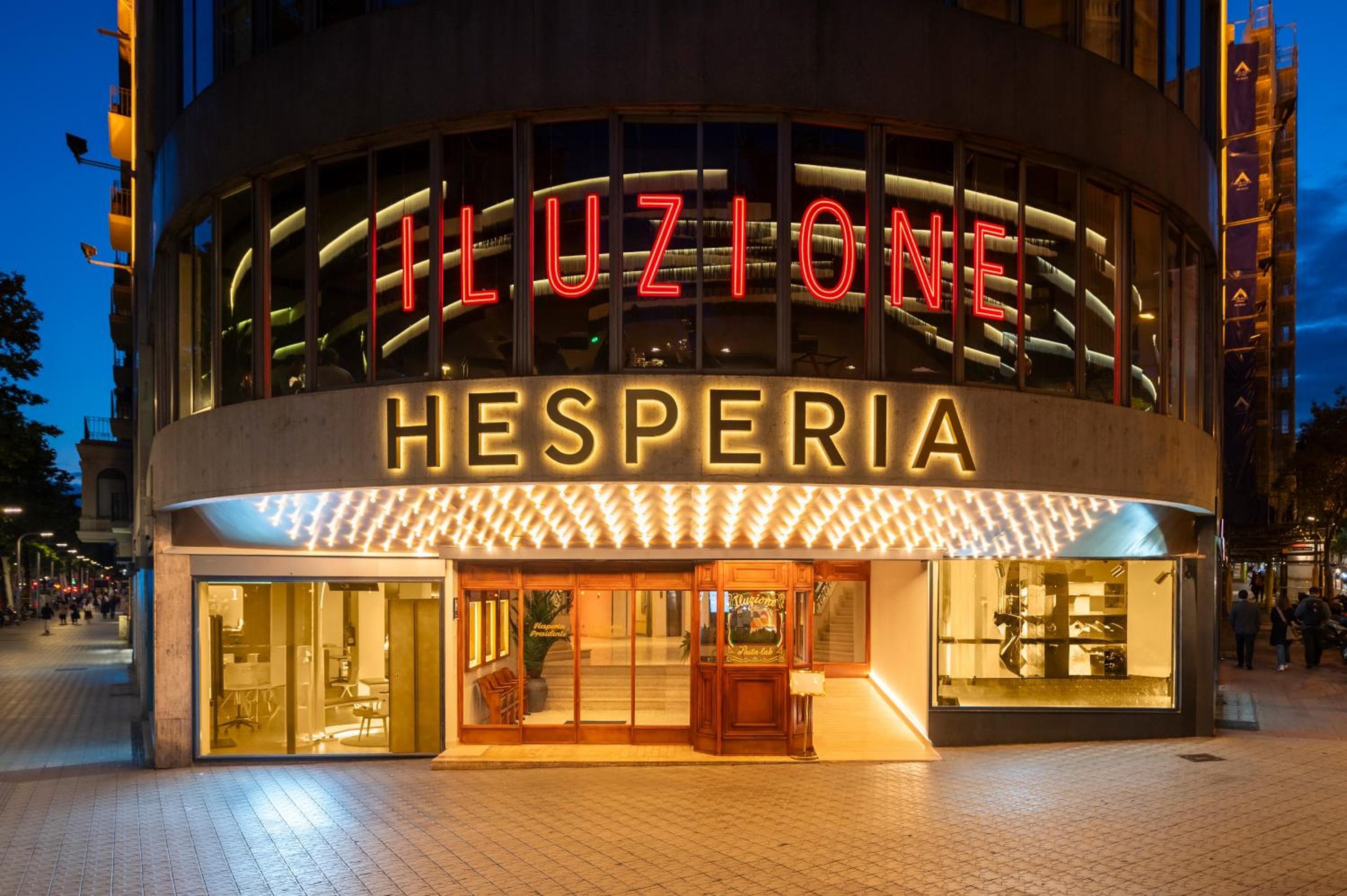 Hesperia Barcelona Presidente: building