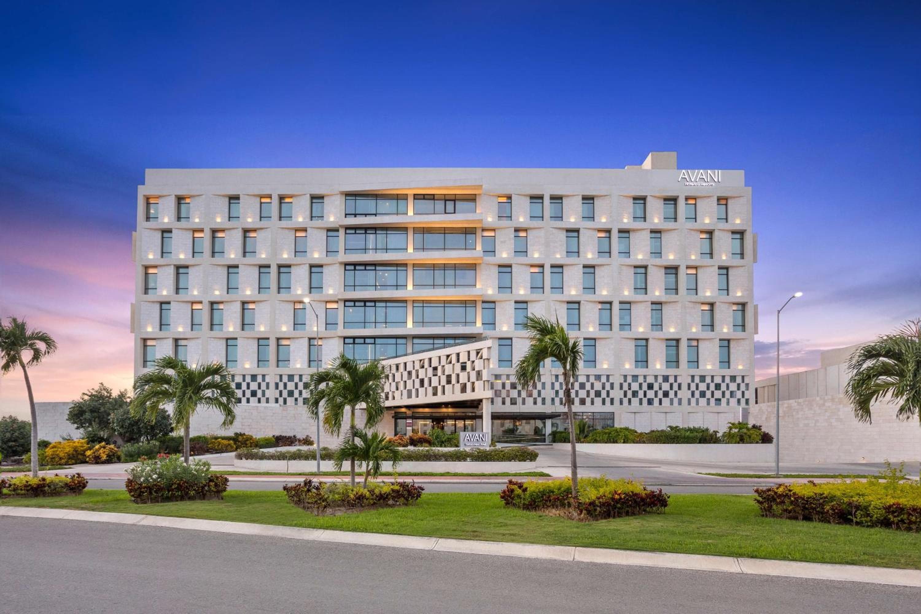 Avani Cancun Airport: building