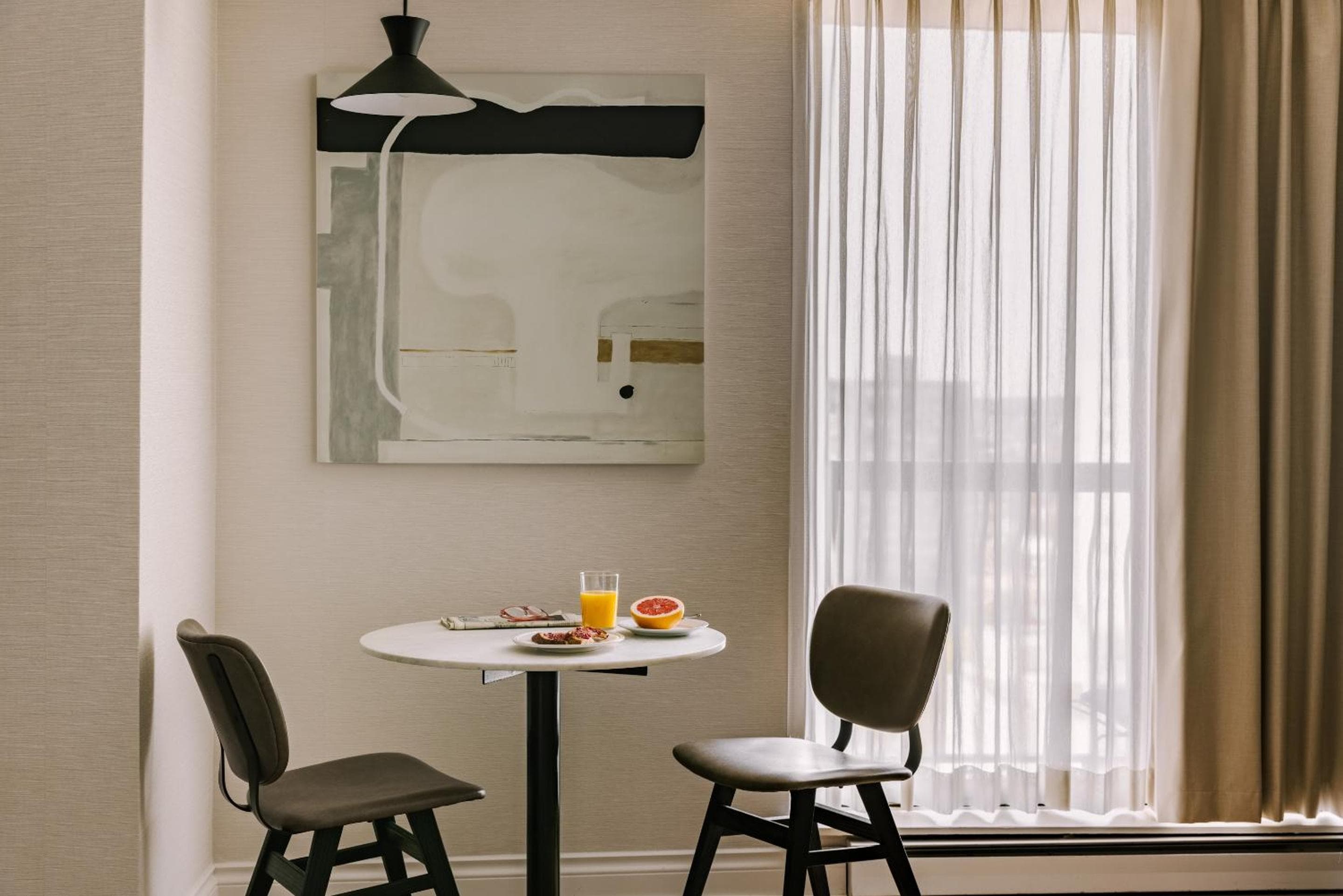 The Sunset Hotel West End: dining