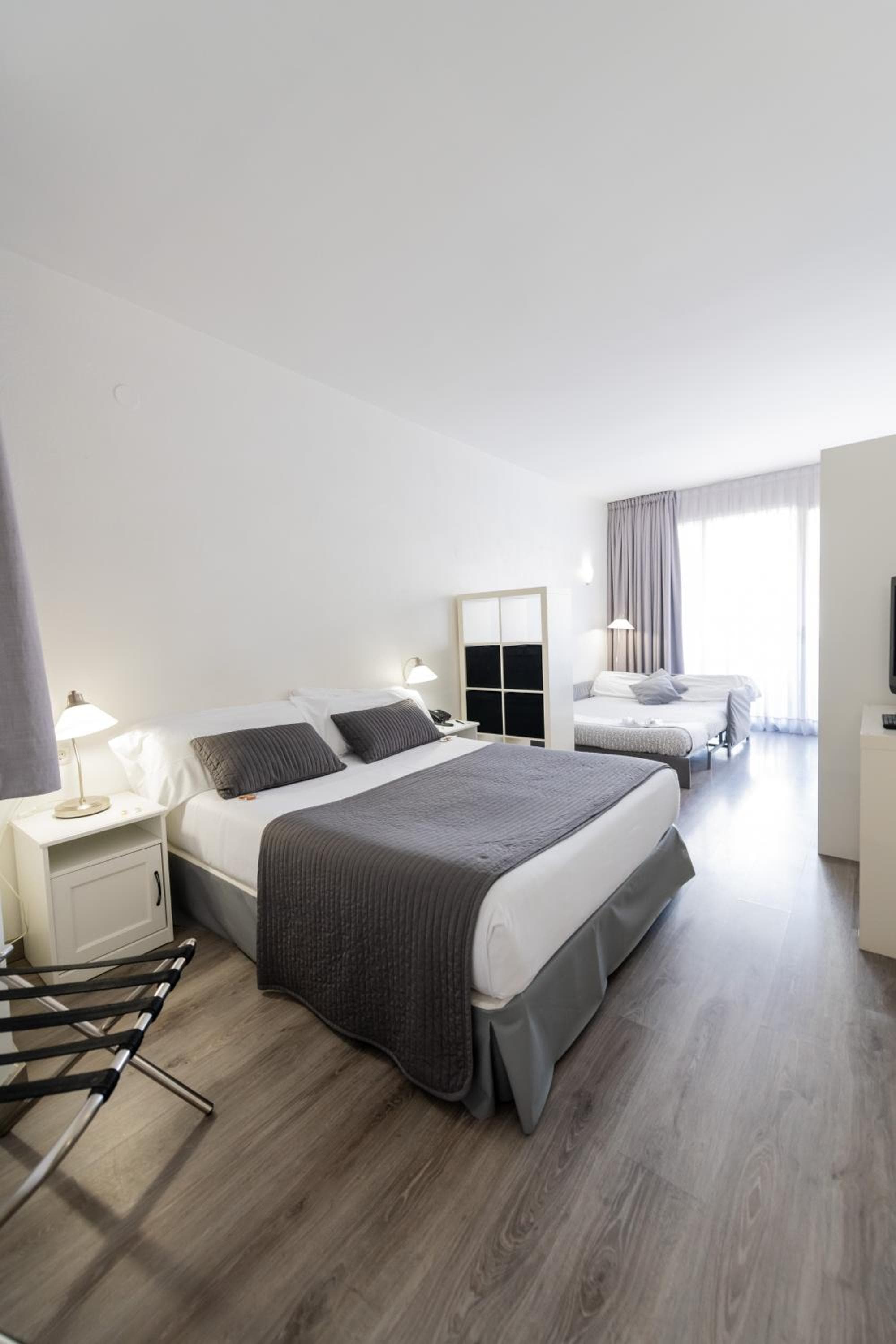 Aparthotel Atenea Calabria: bedroom