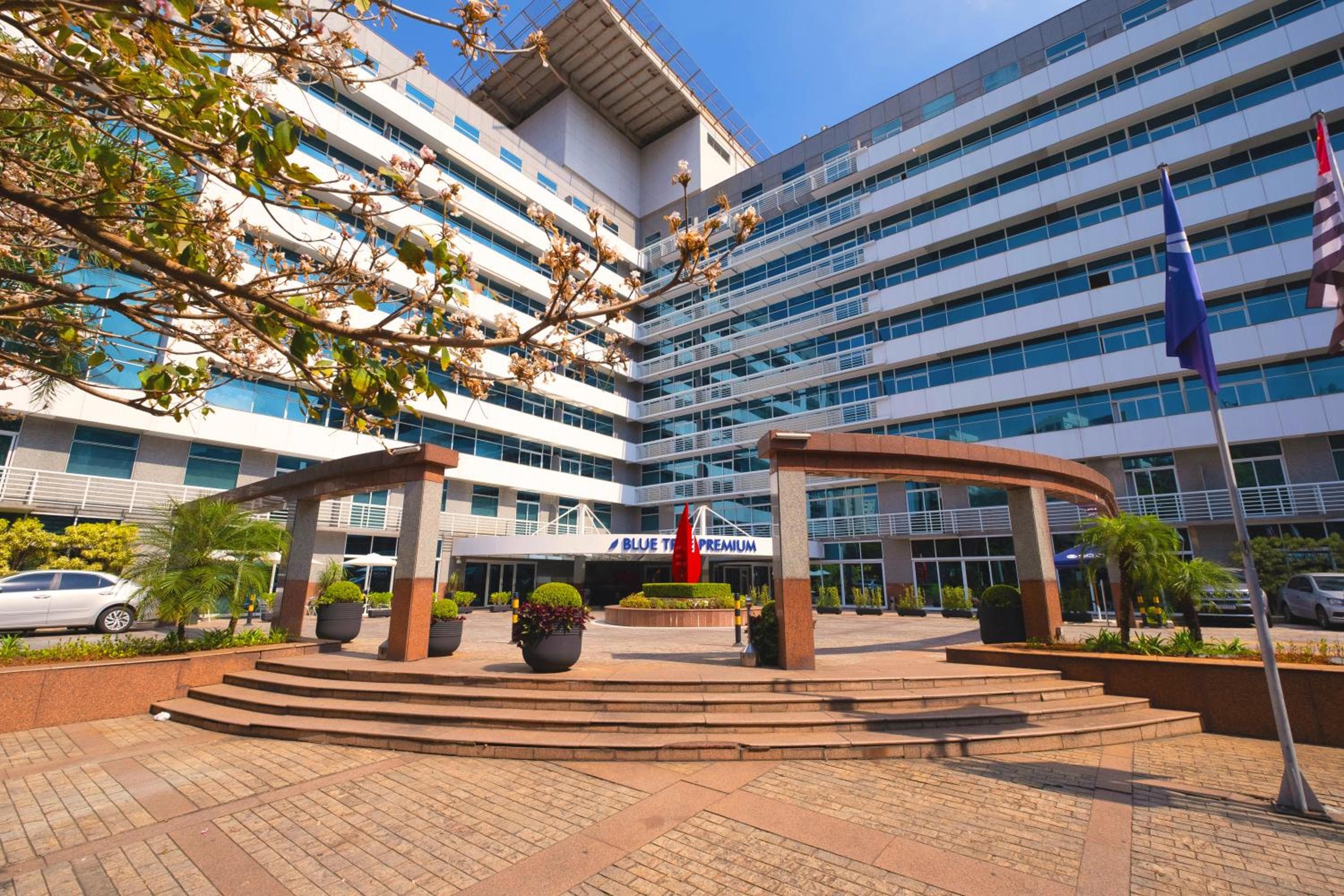 Blue Tree Premium Verbo Divino - Nações Unidas: building