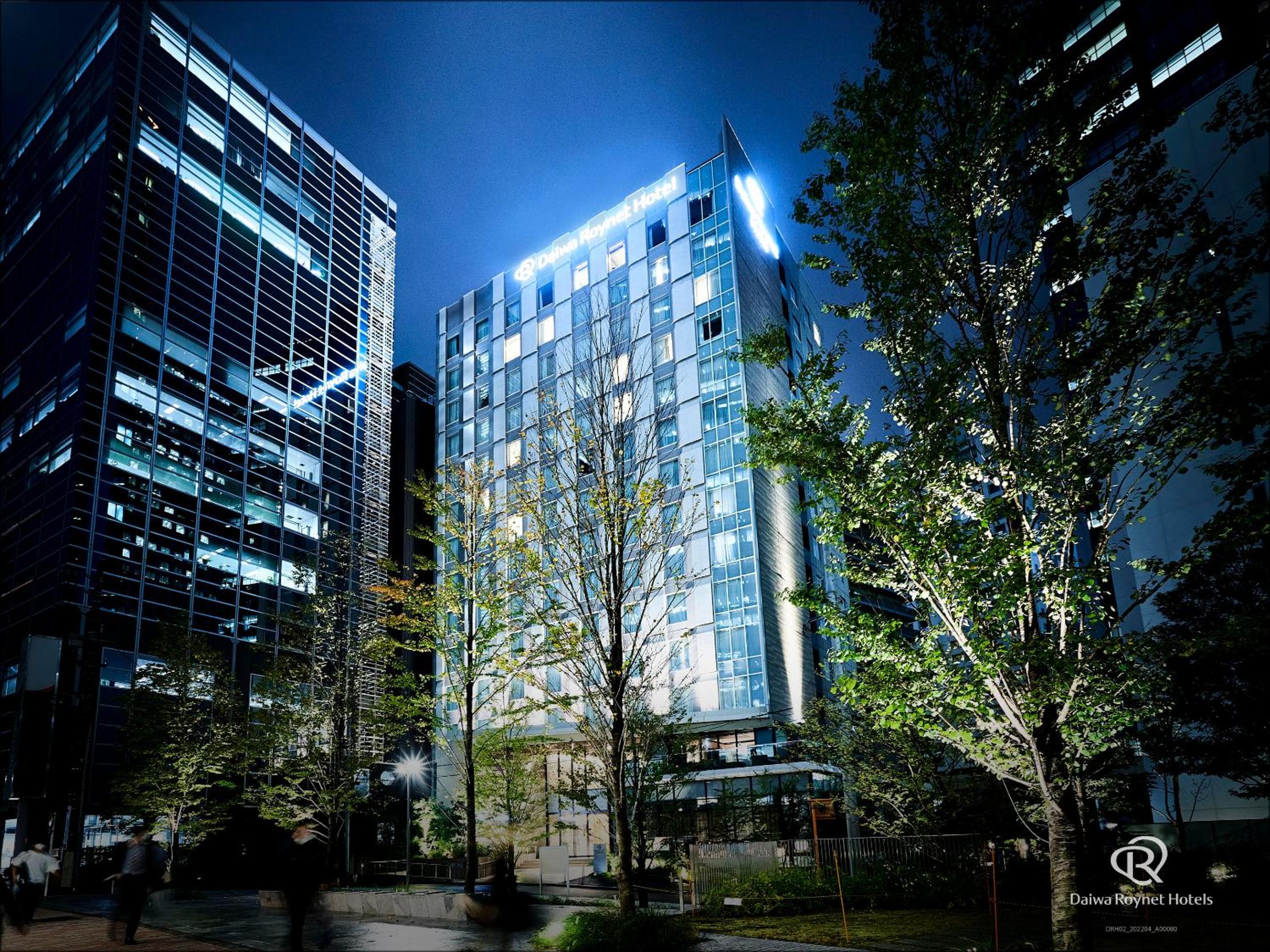 Daiwa Roynet Hotel Nishi-Shinjuku PREMIER: building