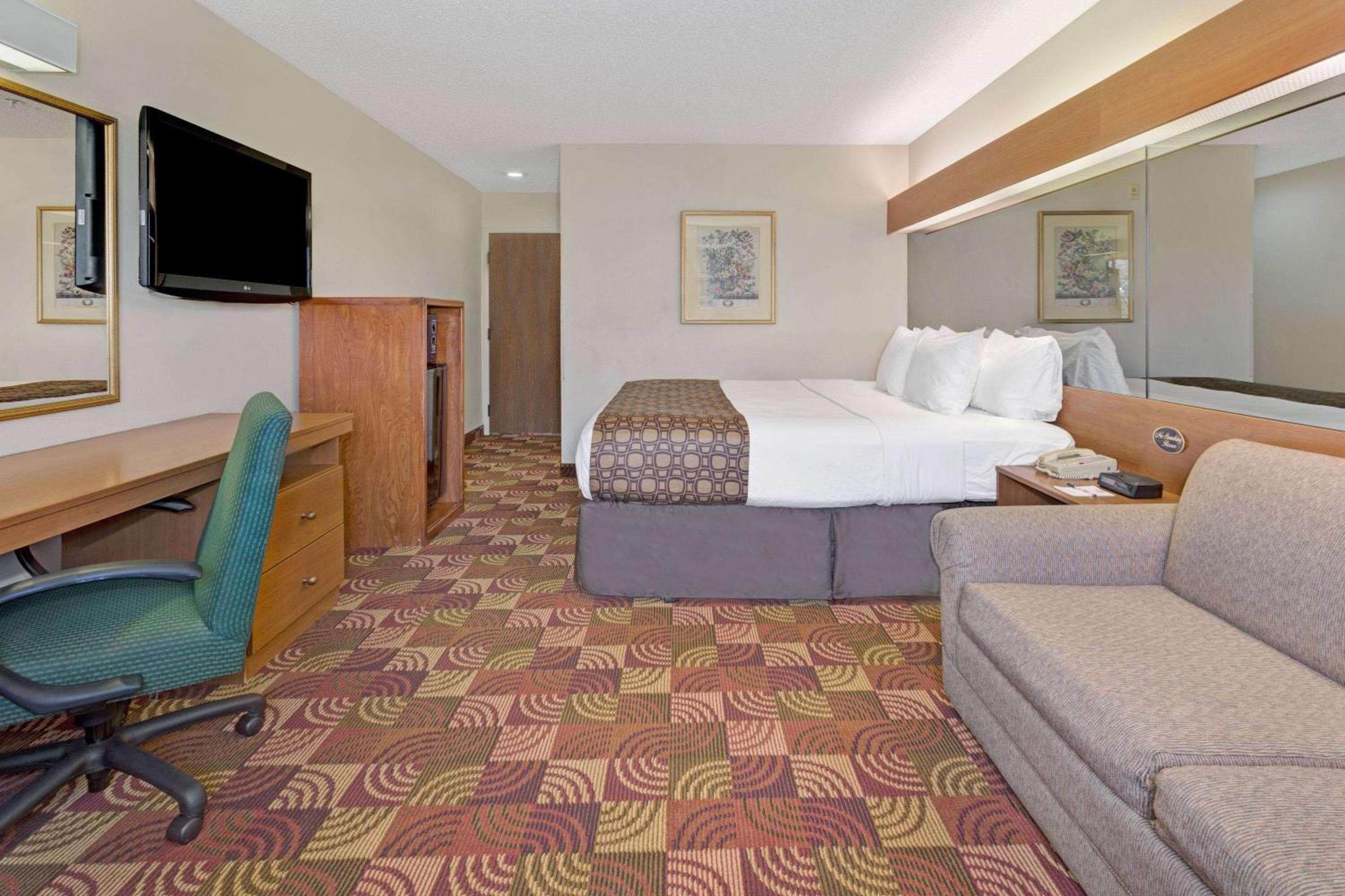 Microtel Inn & Suites by Wyndham Denver Airport
