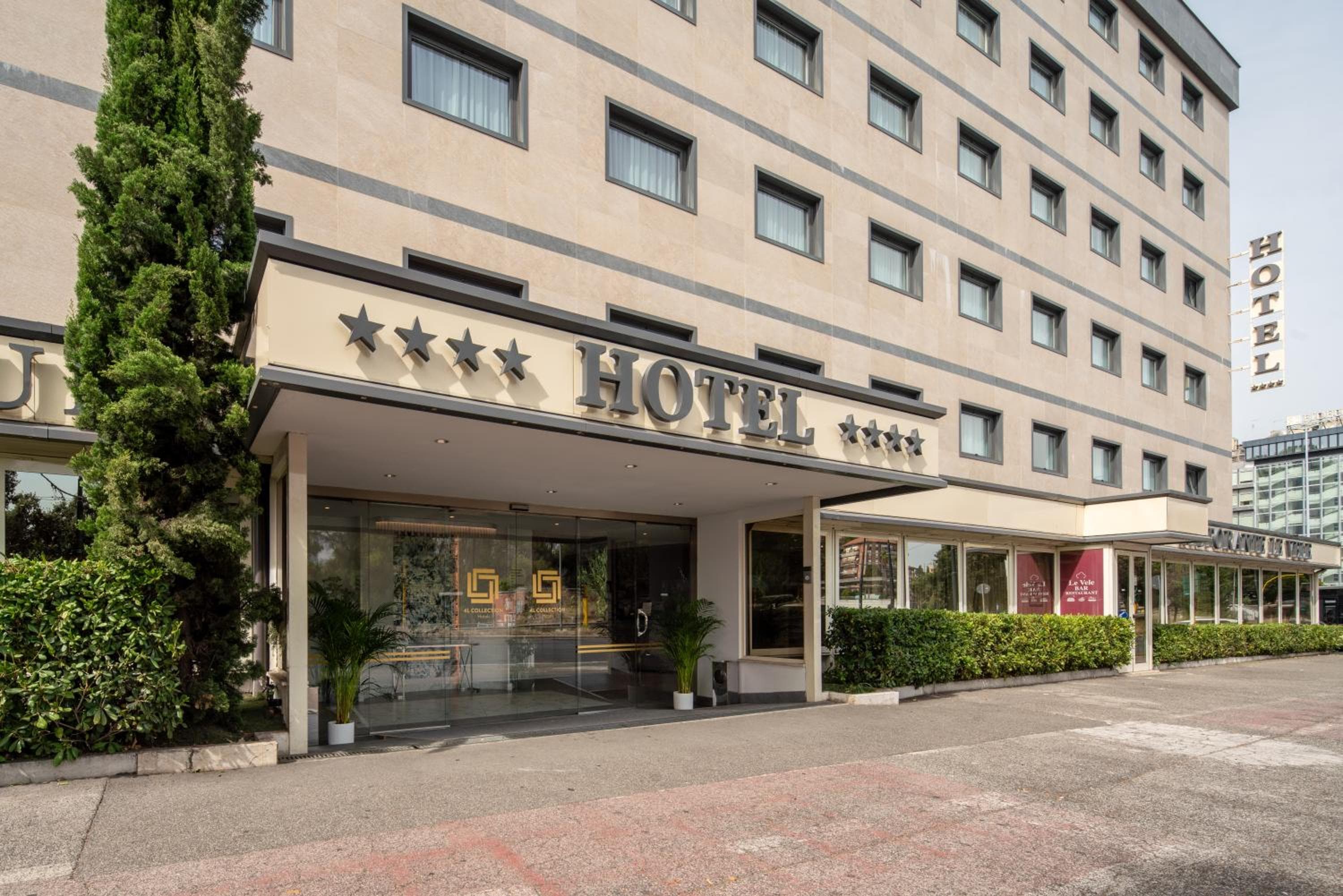 Hotel American Palace Eur: building