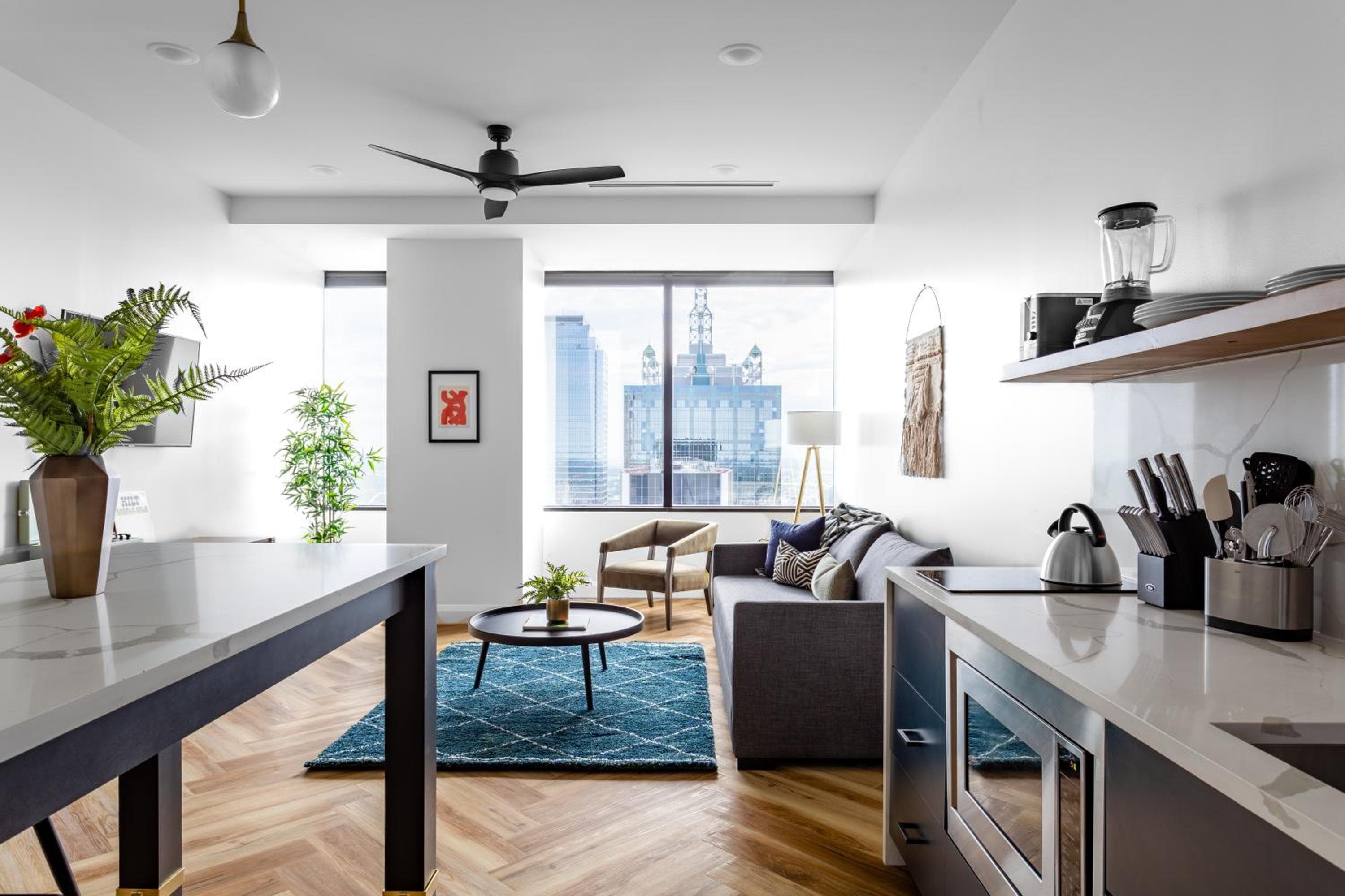 Mint House Dallas Downtown By Kasa: kitchen