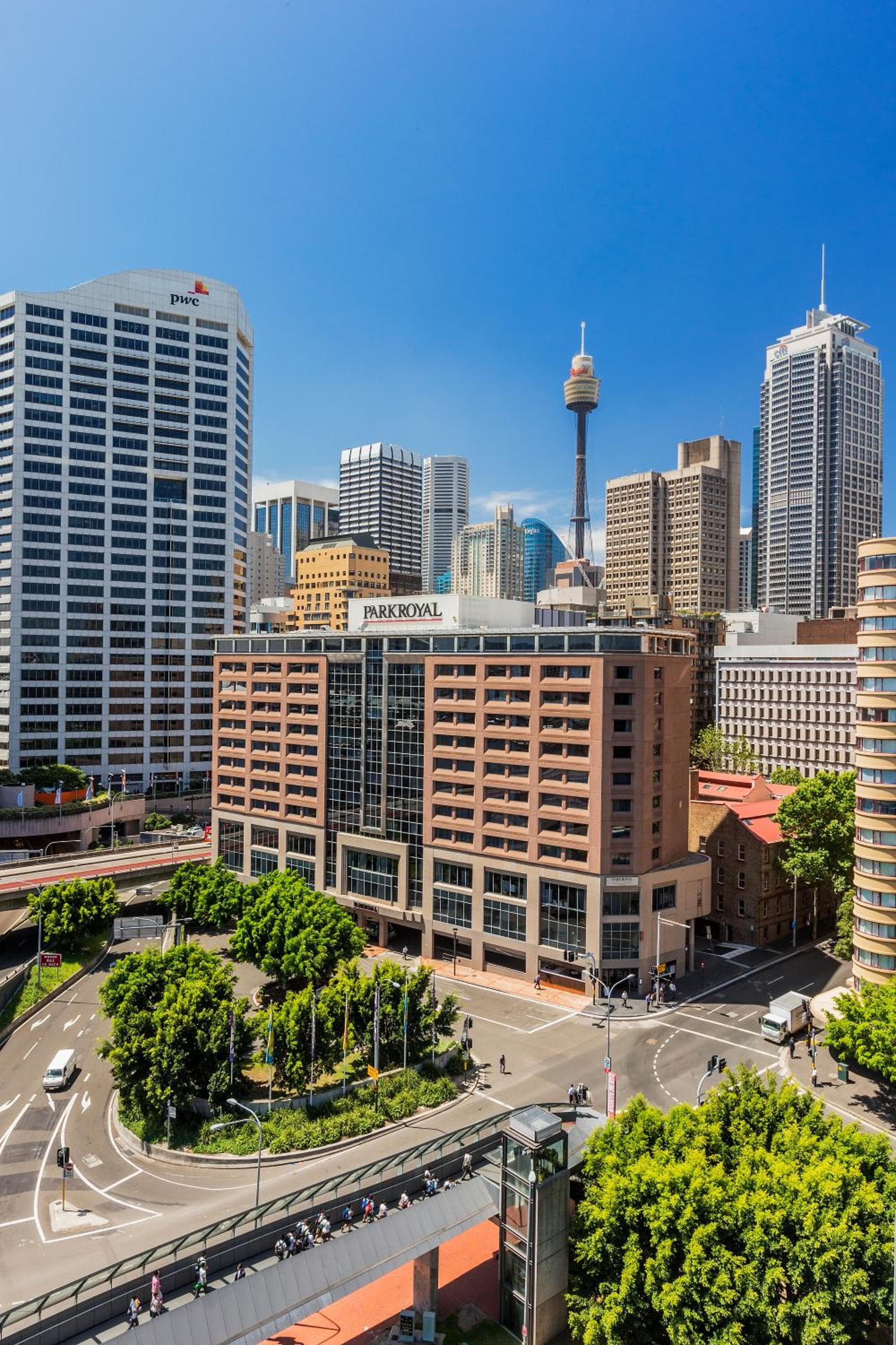 PARKROYAL Darling Harbour, Sydney: building