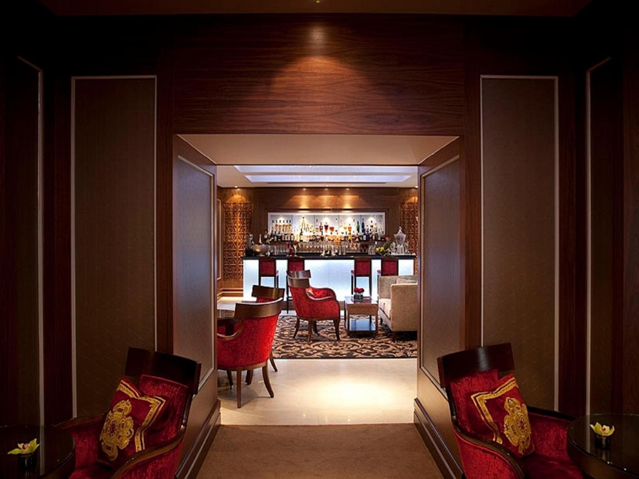 The Royal Horseguards Hotel, London: hotel reception