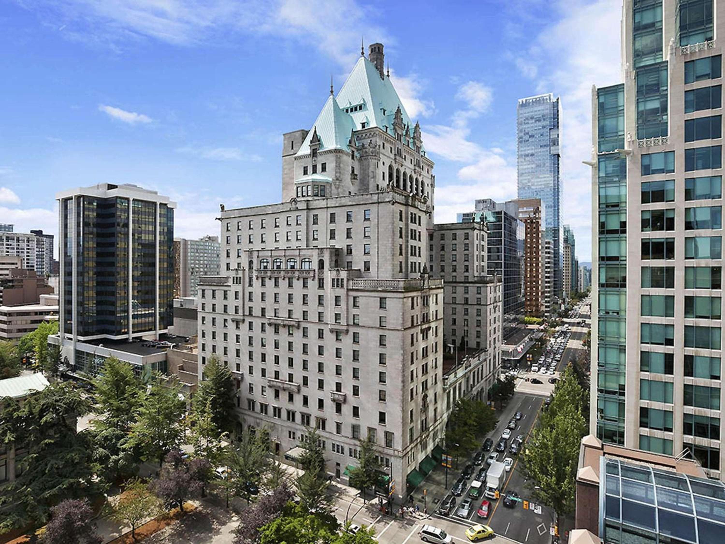Fairmont Hotel Vancouver: building
