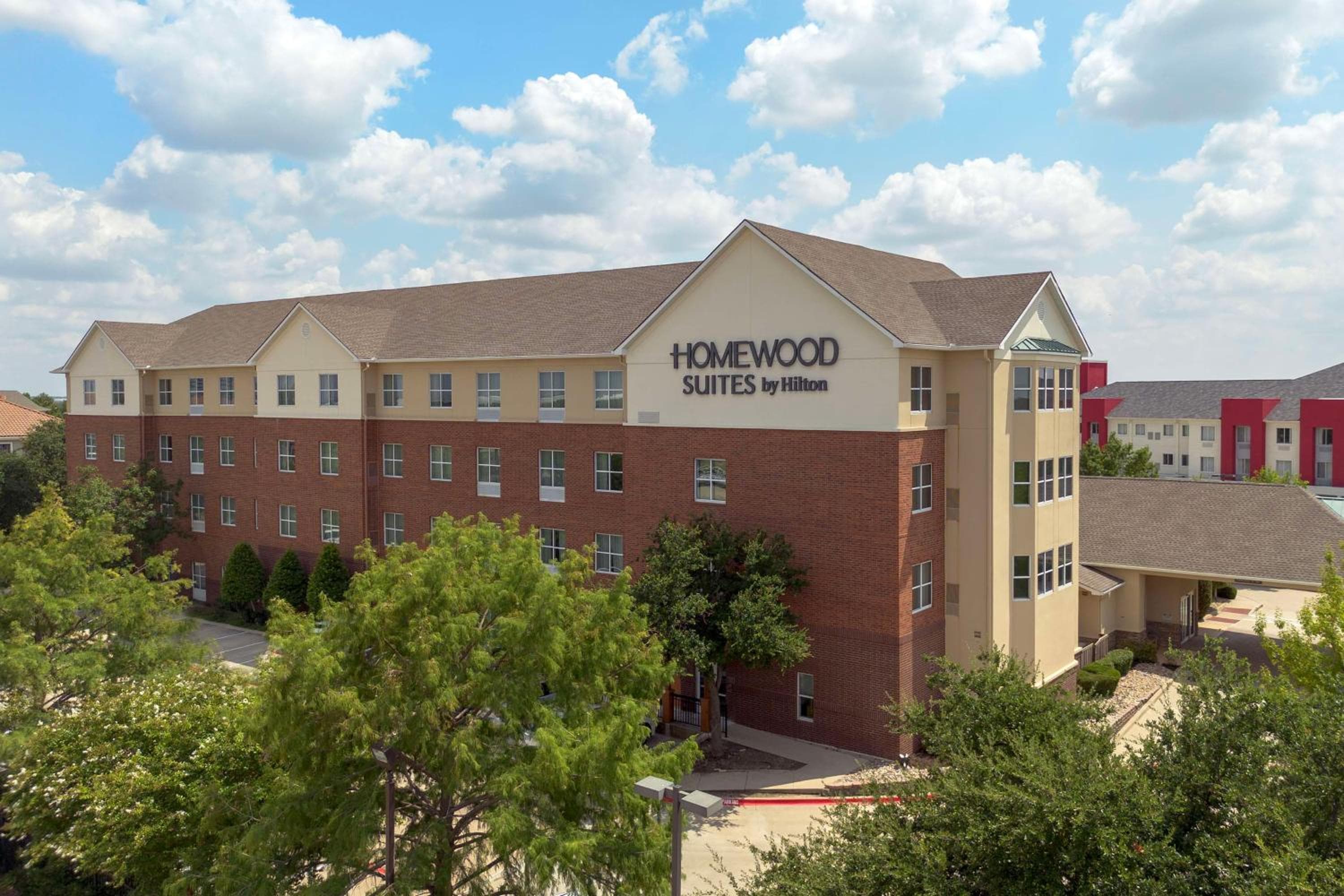 Homewood Suites by Hilton Irving-DFW Airport: building