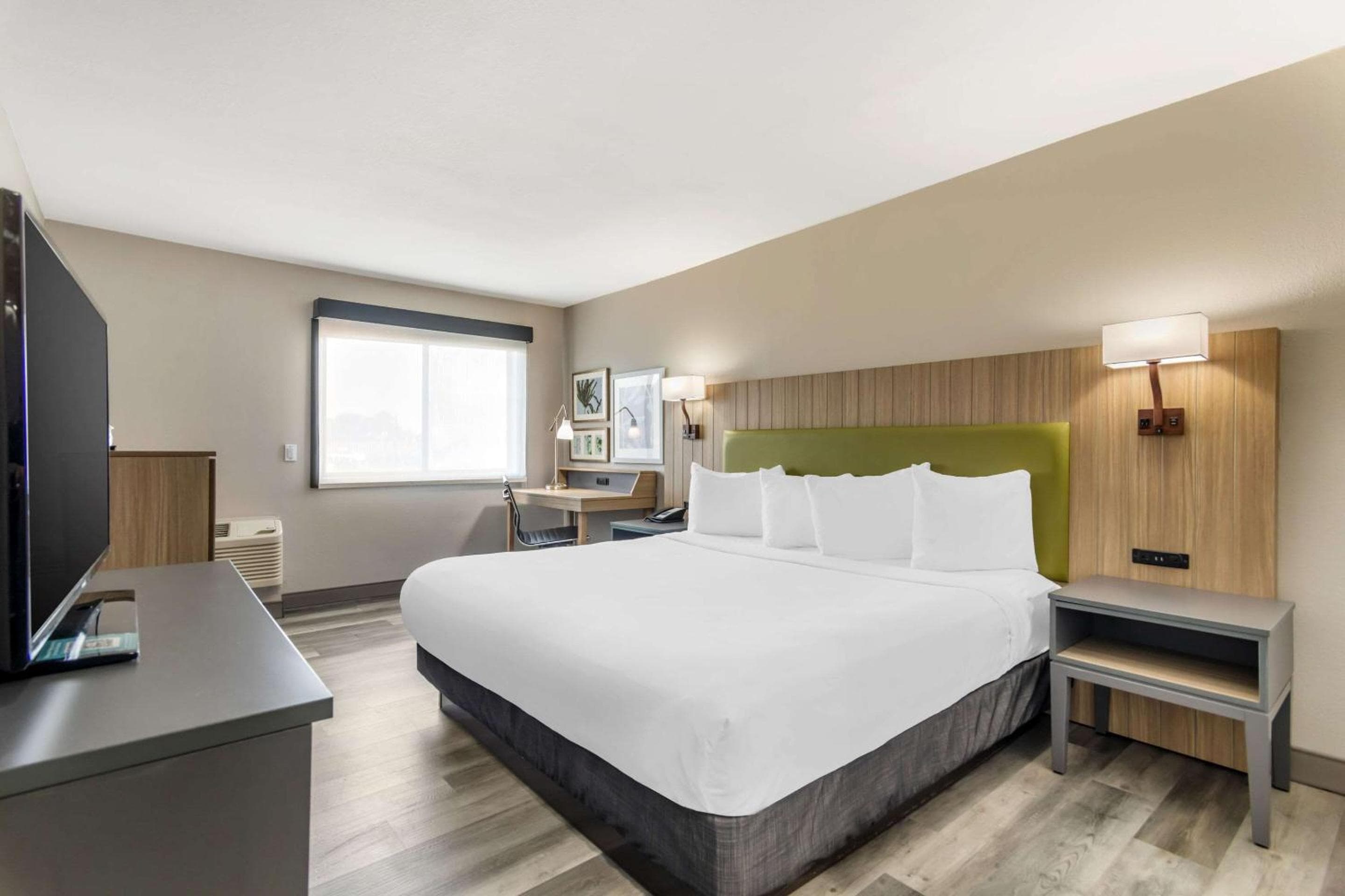 Country Inn & Suites by Radisson, Atlanta Airport South, GA