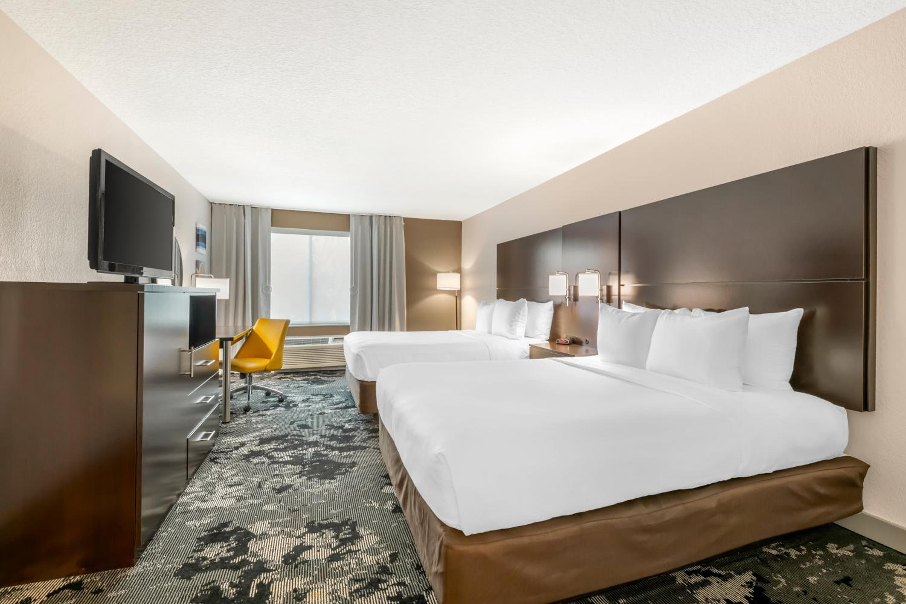 City Express by Marriott Orlando International Drive: hotel room