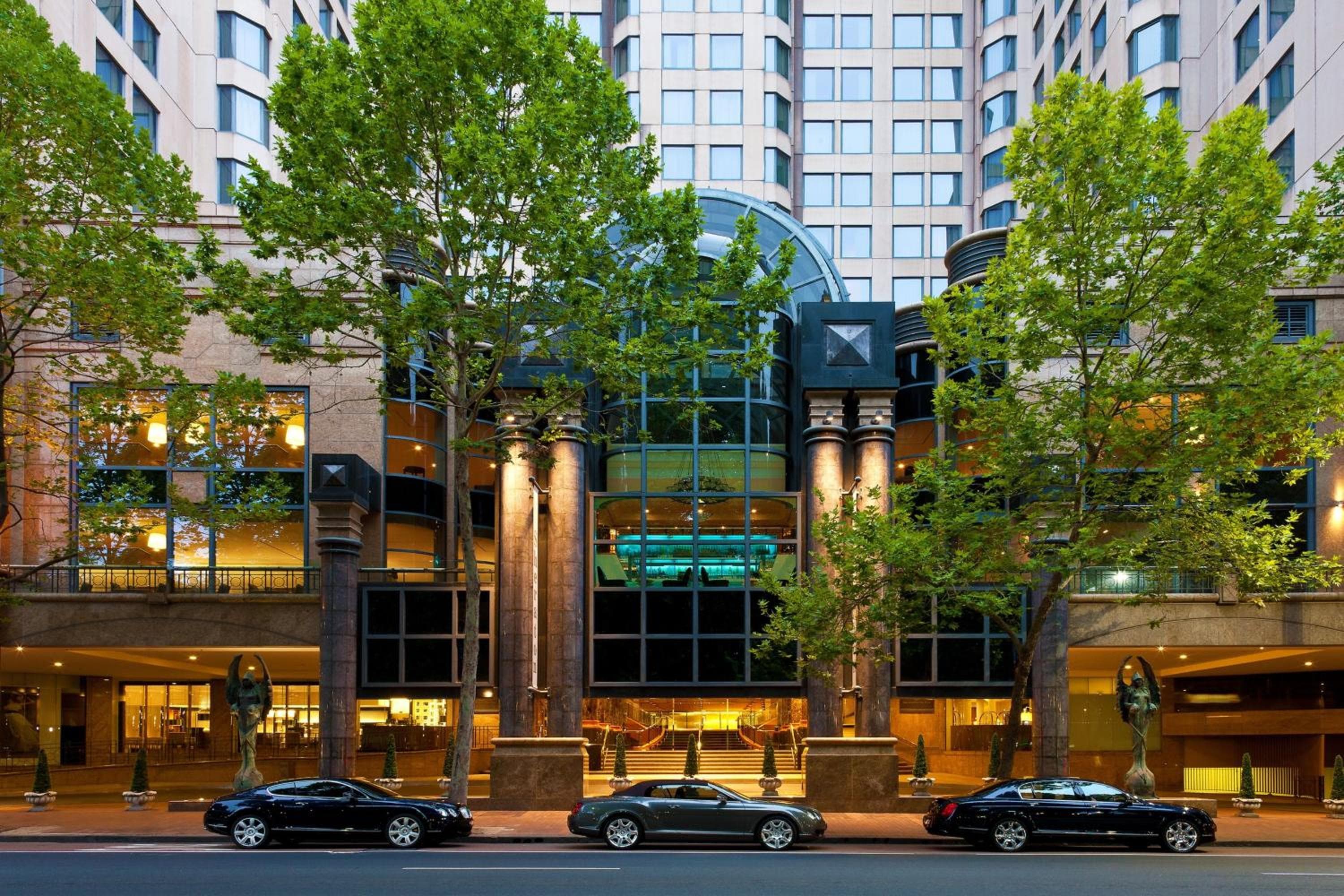 Sheraton Grand Sydney Hyde Park: building