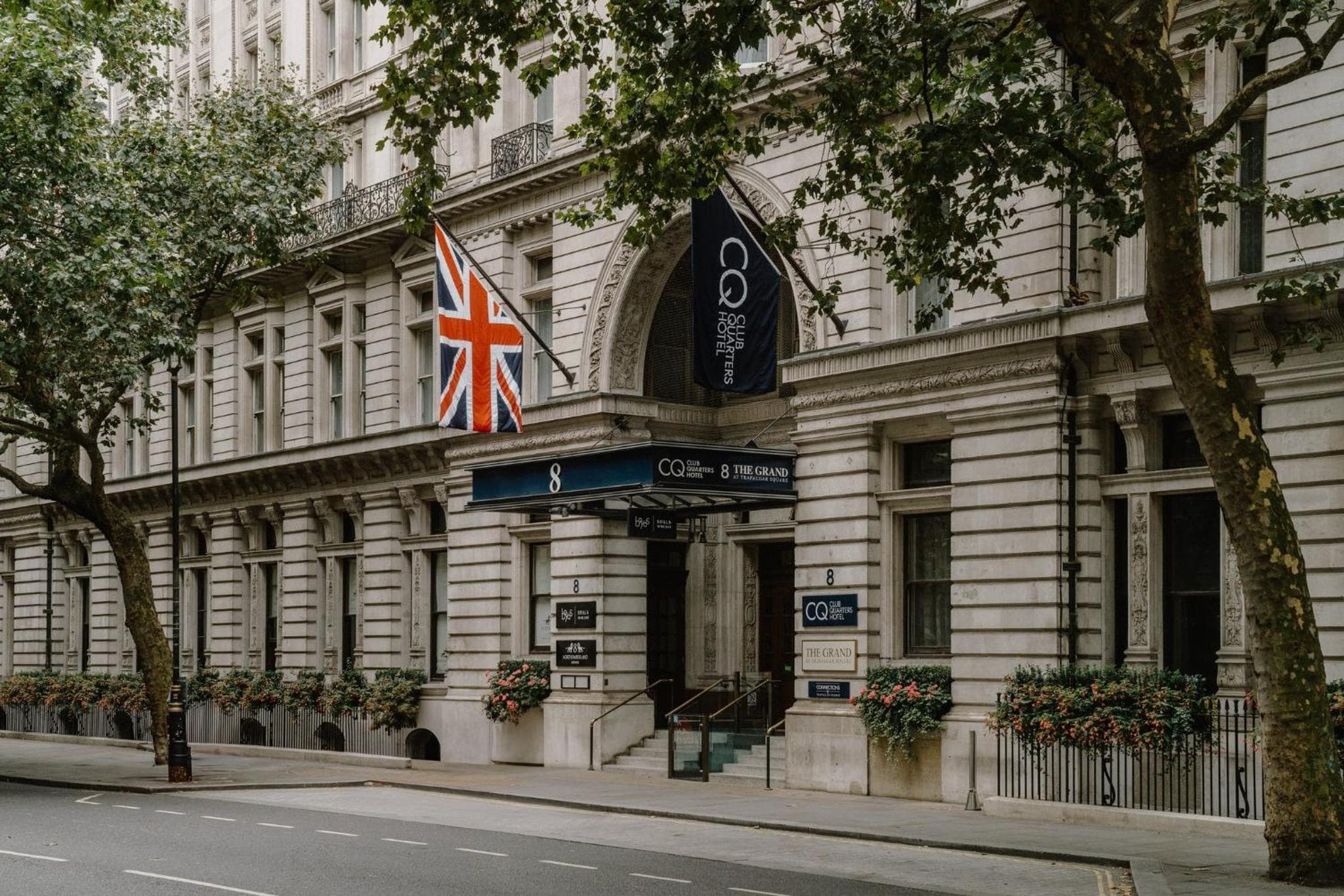 Club Quarters Hotel Trafalgar Square, London: building