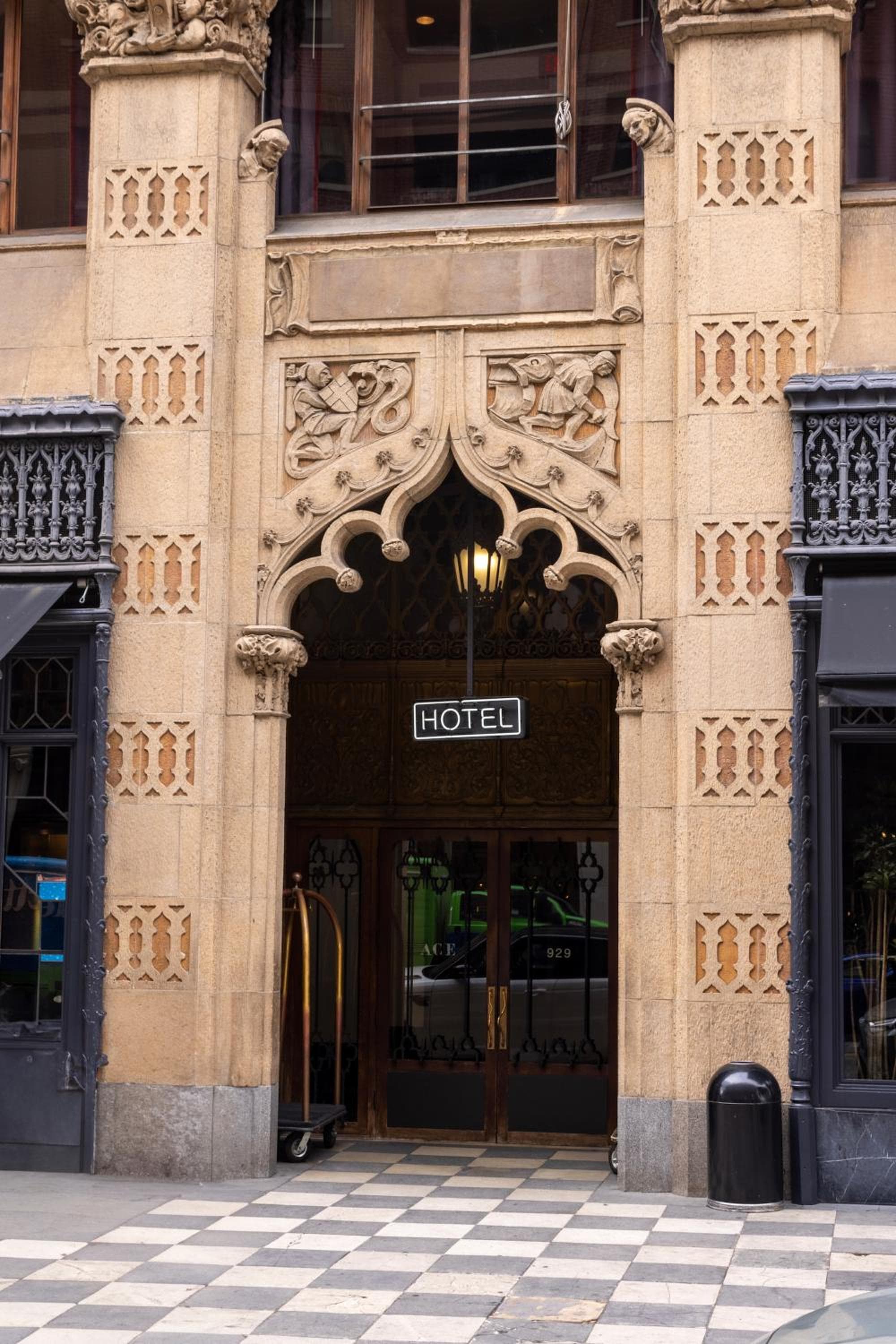 STILE Downtown Los Angeles: building