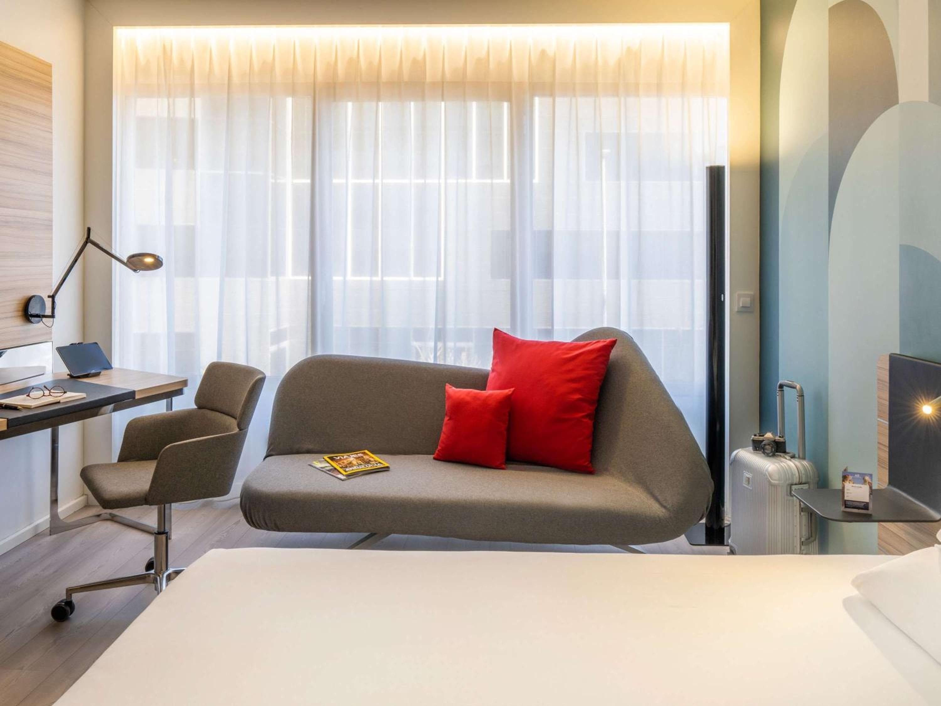 Novotel Madrid Feria and Airport: hotel room